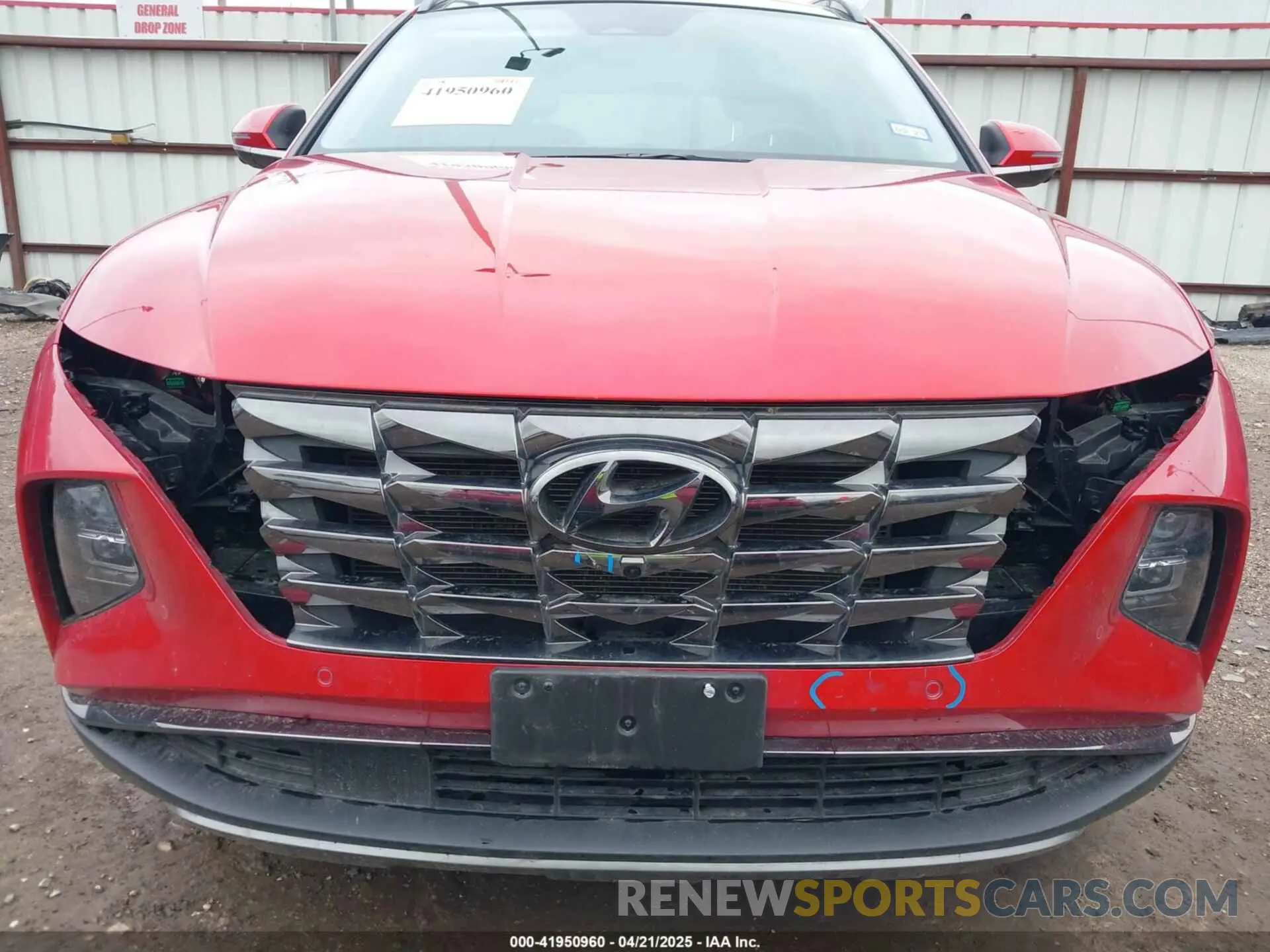 18 Photograph of a damaged car 5NMJE3AE0PH261284 HYUNDAI TUCSON 2023