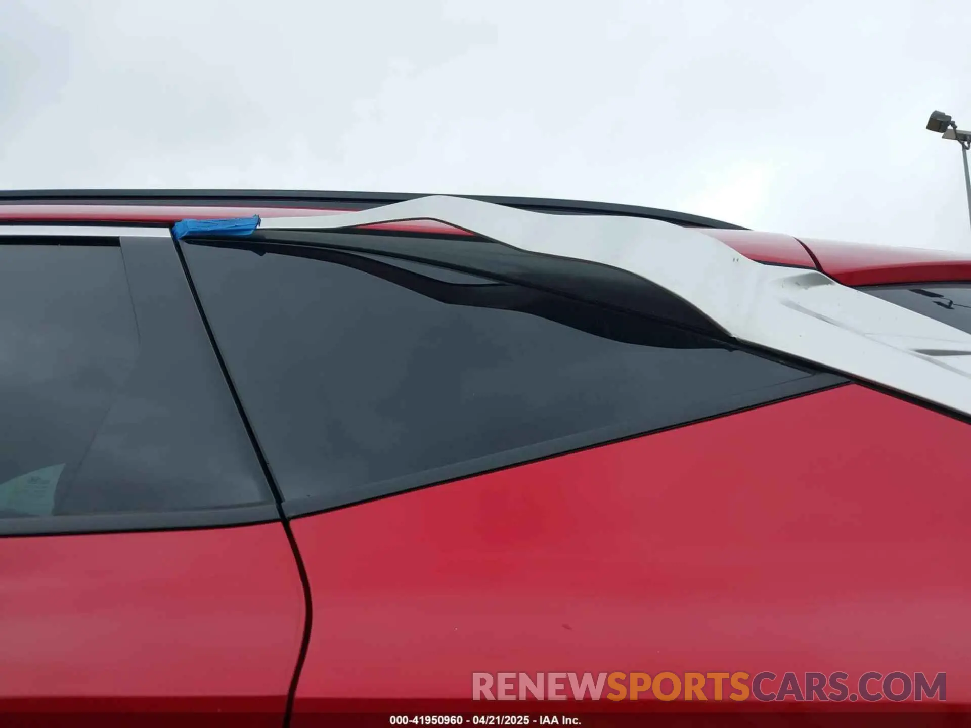 19 Photograph of a damaged car 5NMJE3AE0PH261284 HYUNDAI TUCSON 2023