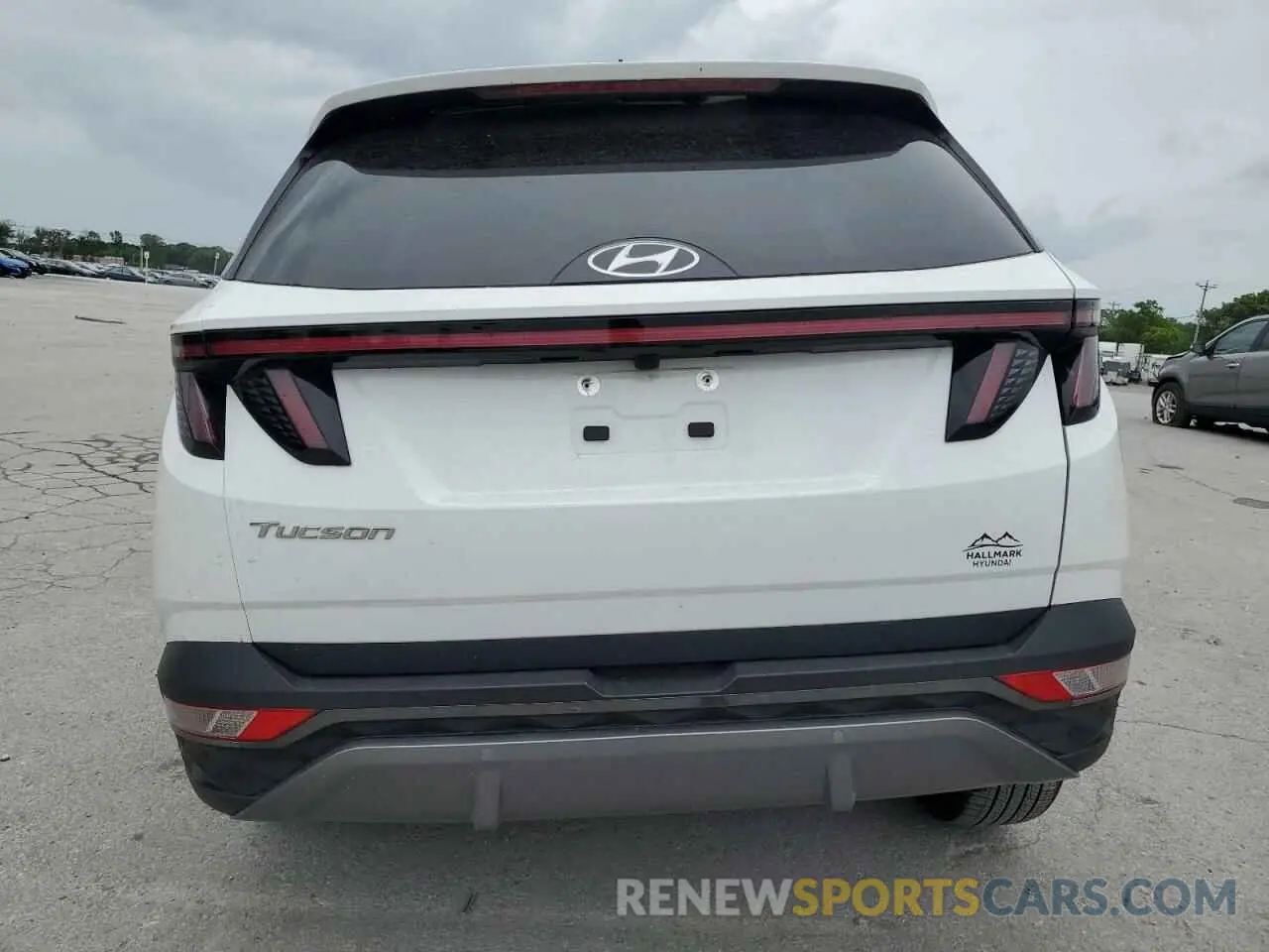 6 Photograph of a damaged car 5NMJE3AE1PH239228 HYUNDAI TUCSON 2023