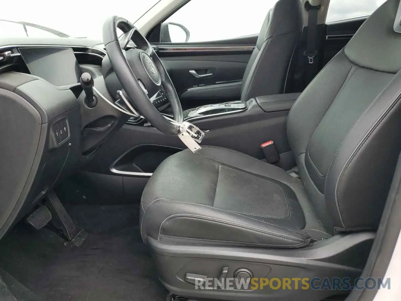 7 Photograph of a damaged car 5NMJE3AE1PH239228 HYUNDAI TUCSON 2023