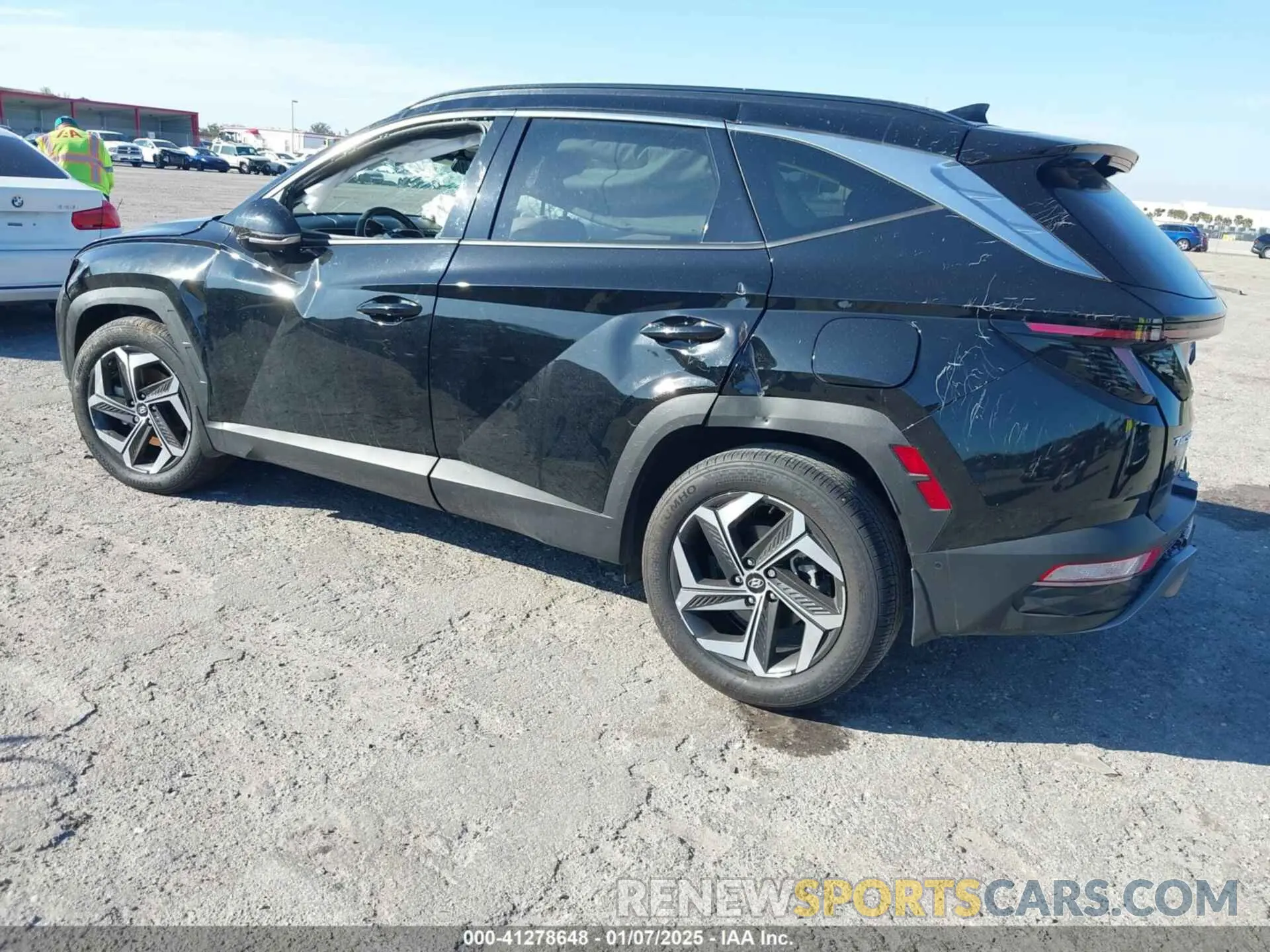 3 Photograph of a damaged car 5NMJE3AE2PH284372 HYUNDAI TUCSON 2023