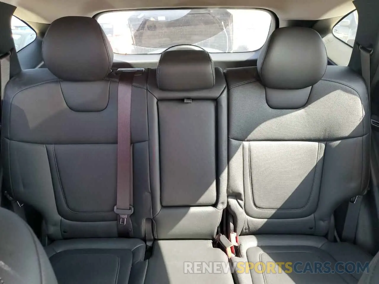 10 Photograph of a damaged car 5NMJE3AE3PH277303 HYUNDAI TUCSON 2023