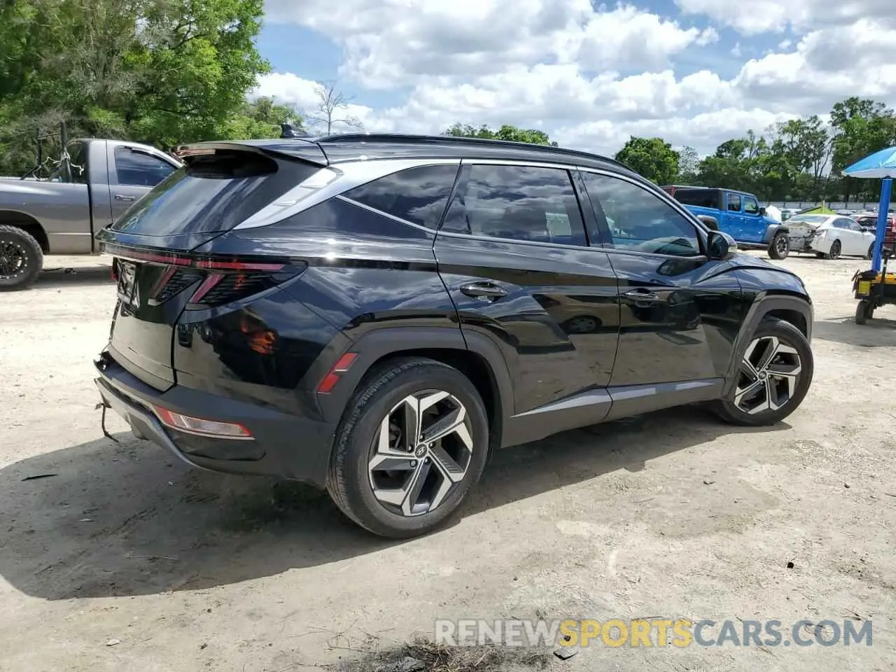 3 Photograph of a damaged car 5NMJE3AE5PH193578 HYUNDAI TUCSON 2023