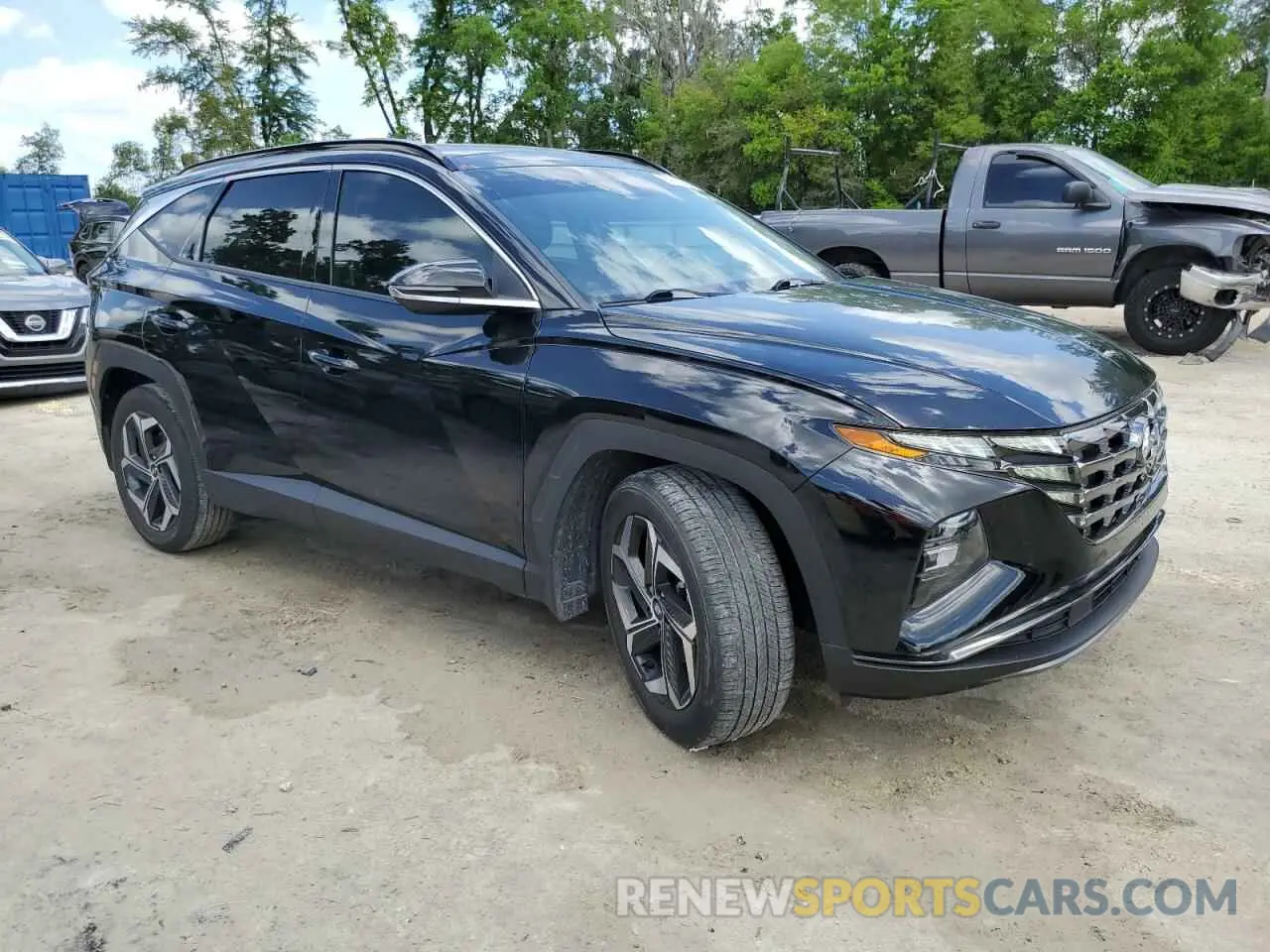 4 Photograph of a damaged car 5NMJE3AE5PH193578 HYUNDAI TUCSON 2023