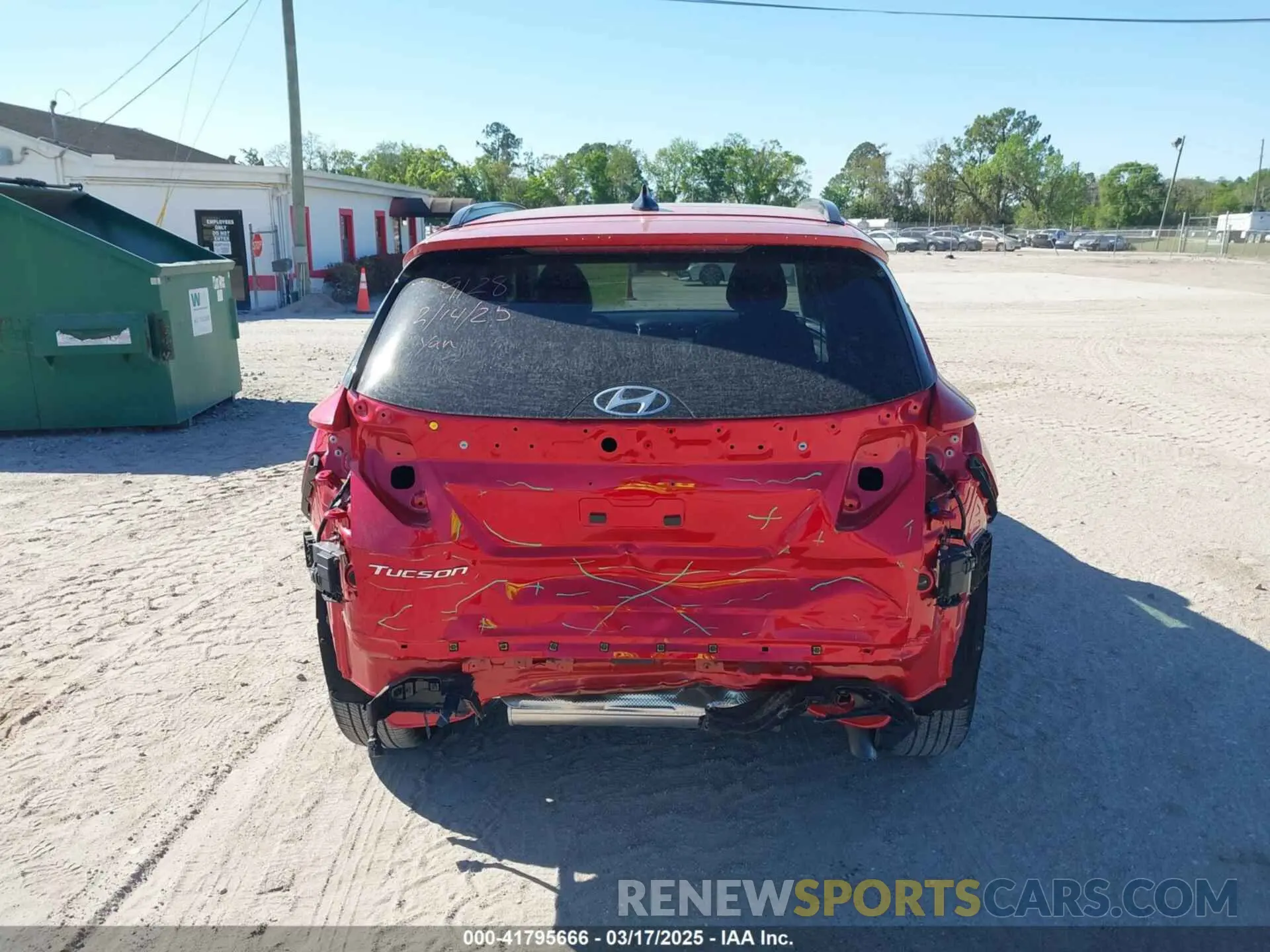 17 Photograph of a damaged car 5NMJE3AE5PH216177 HYUNDAI TUCSON 2023
