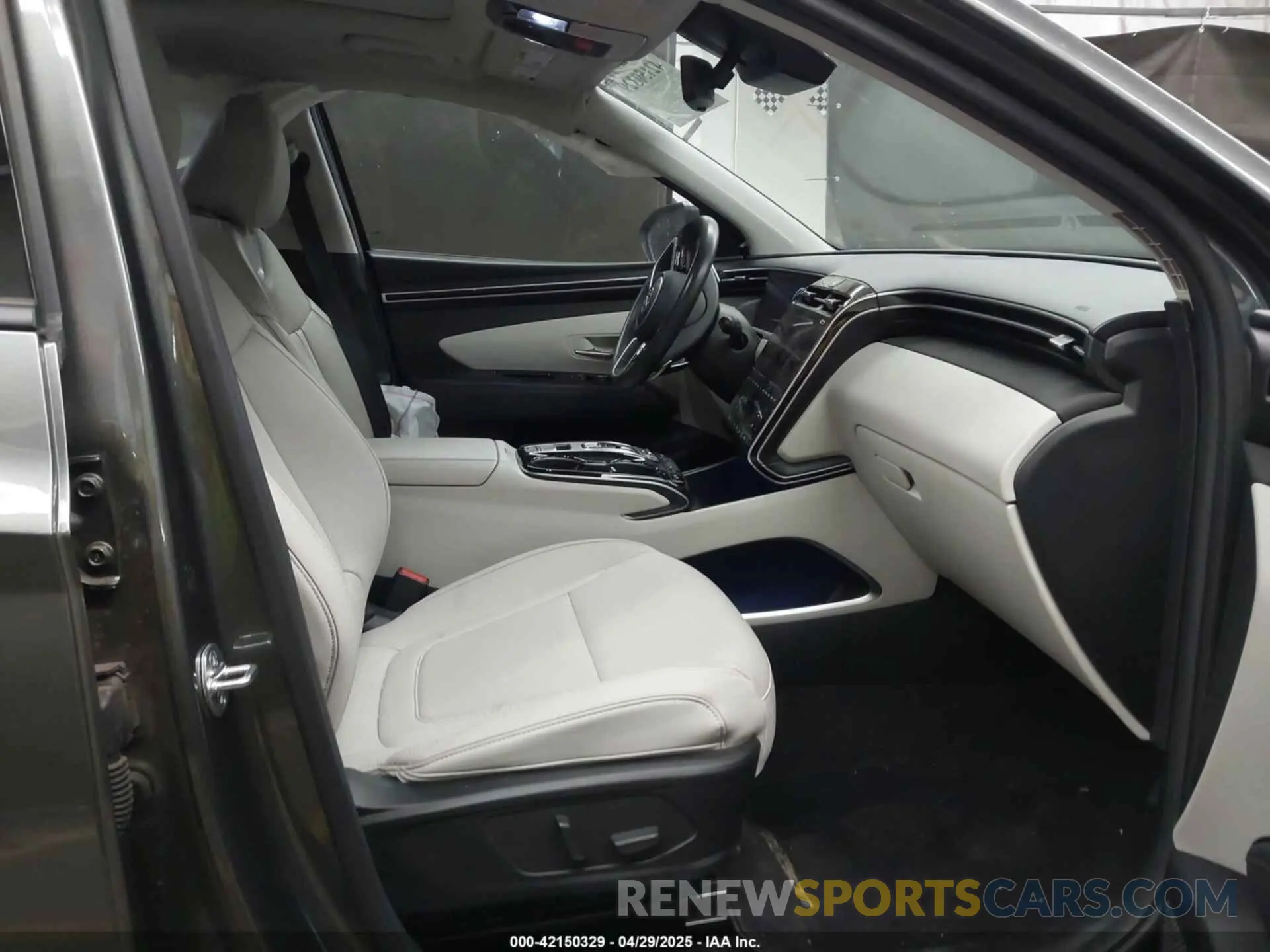 5 Photograph of a damaged car 5NMJE3AE5PH248949 HYUNDAI TUCSON 2023