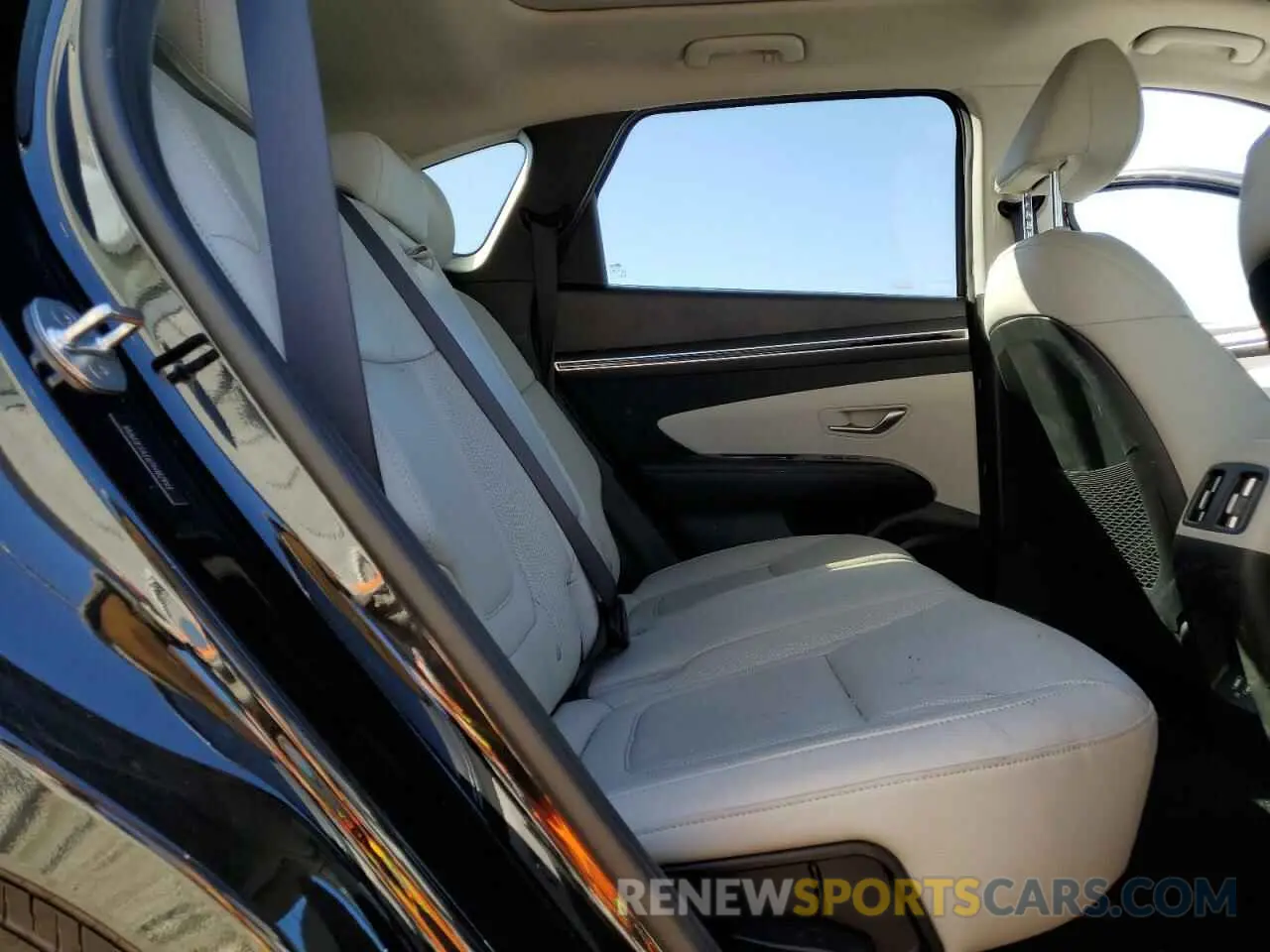 11 Photograph of a damaged car 5NMJE3AE6PH182993 HYUNDAI TUCSON 2023