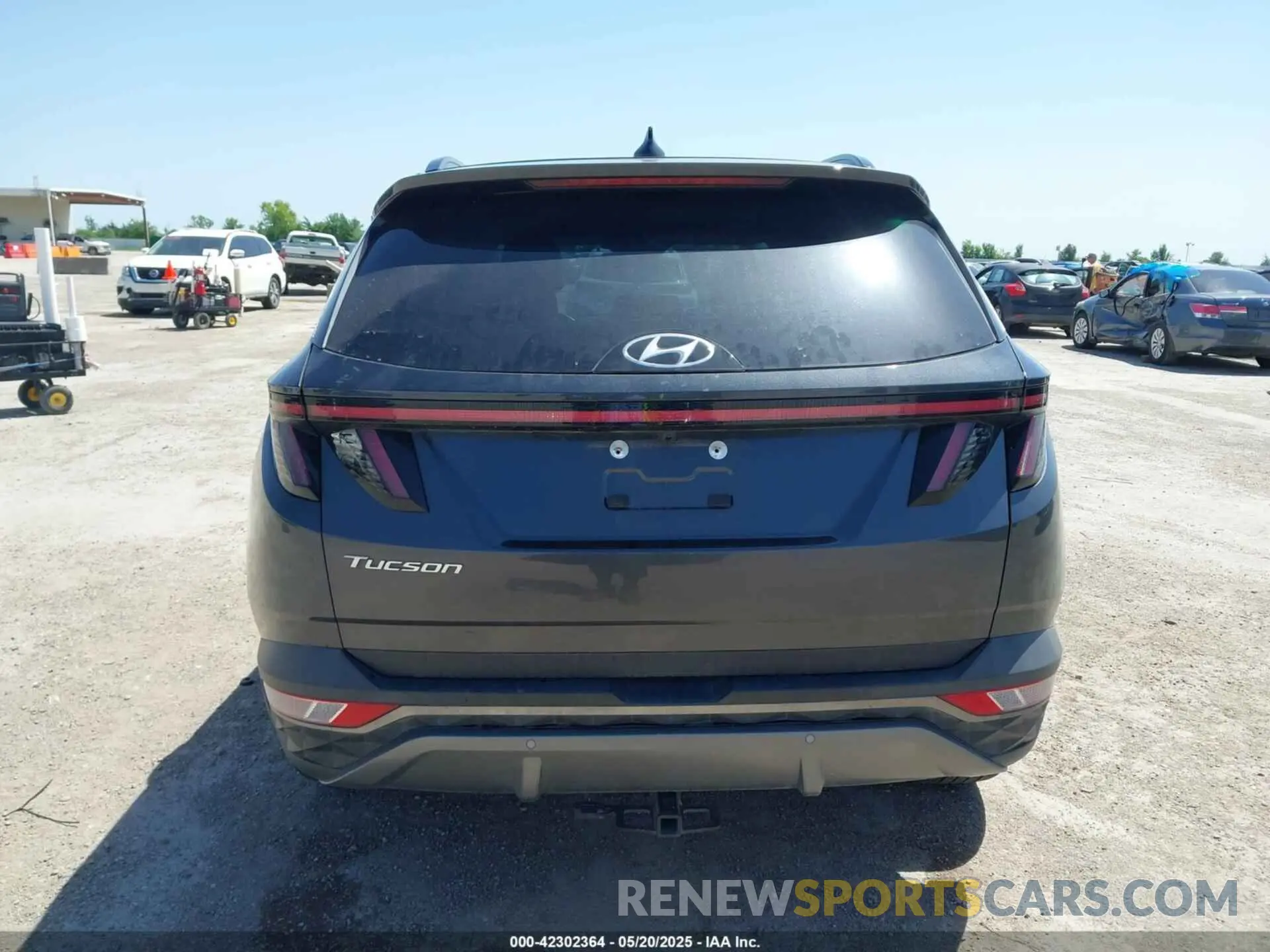 16 Photograph of a damaged car 5NMJE3AE7PH202376 HYUNDAI TUCSON 2023