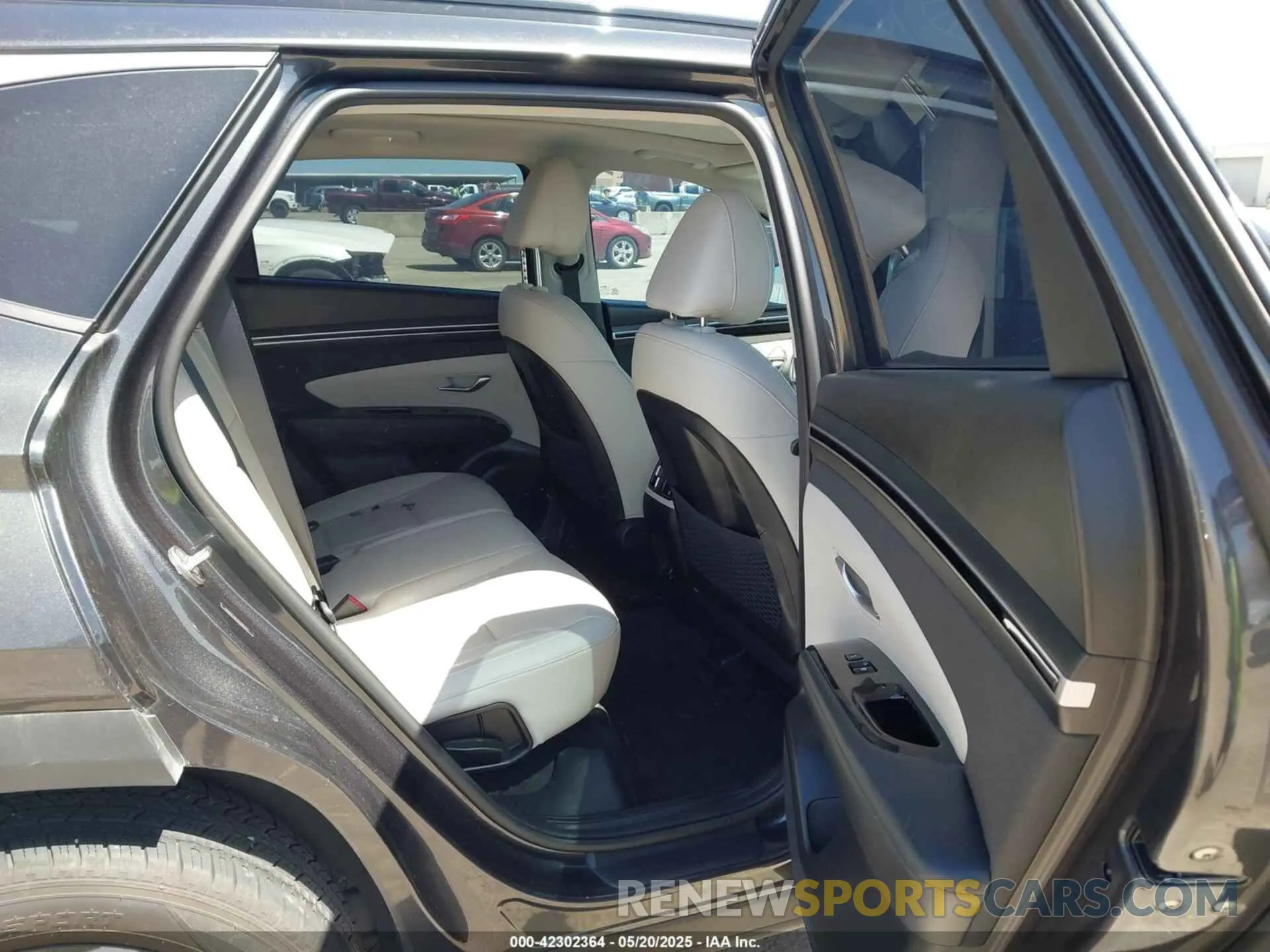 8 Photograph of a damaged car 5NMJE3AE7PH202376 HYUNDAI TUCSON 2023