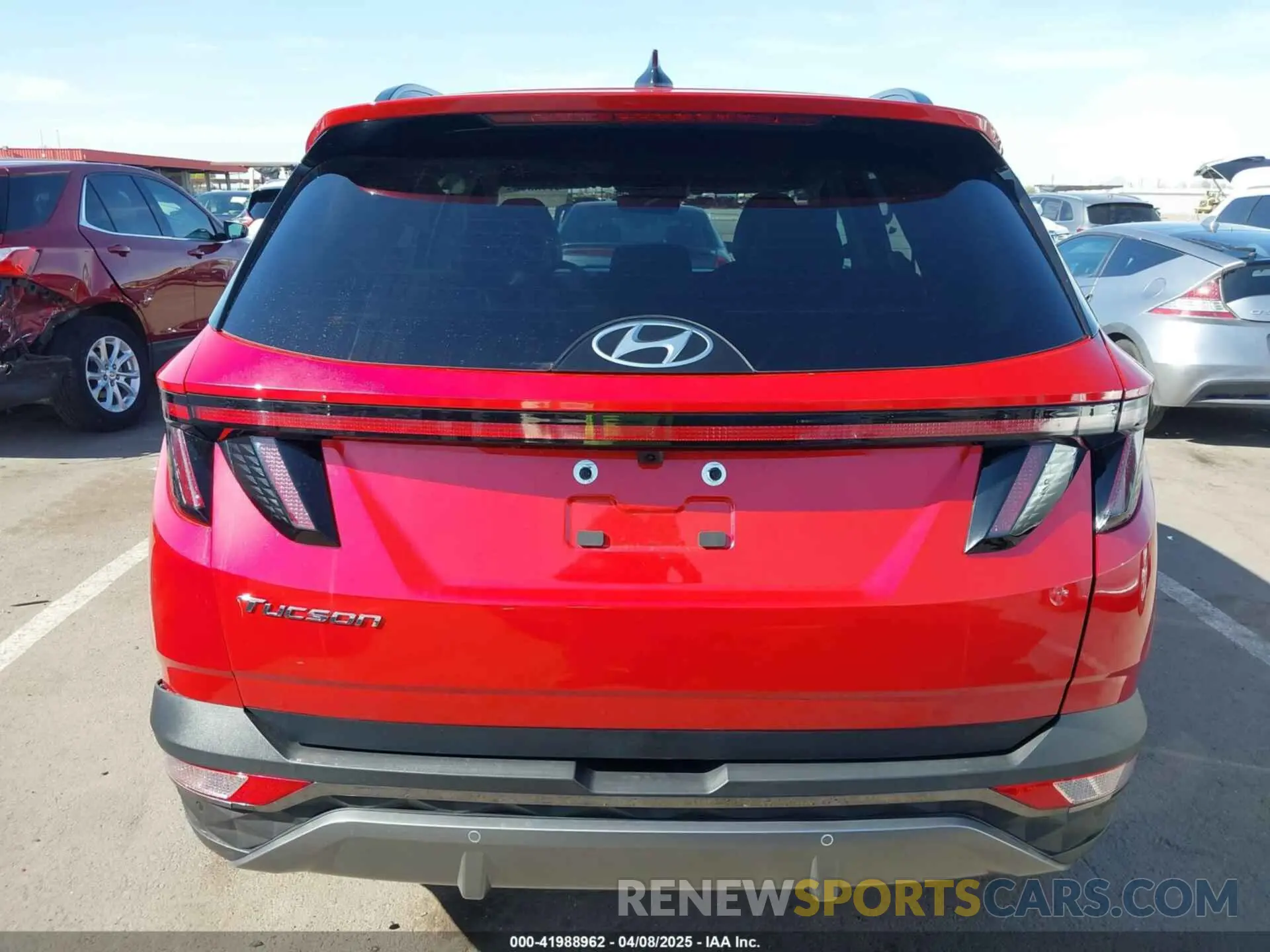16 Photograph of a damaged car 5NMJE3AE7PH255868 HYUNDAI TUCSON 2023