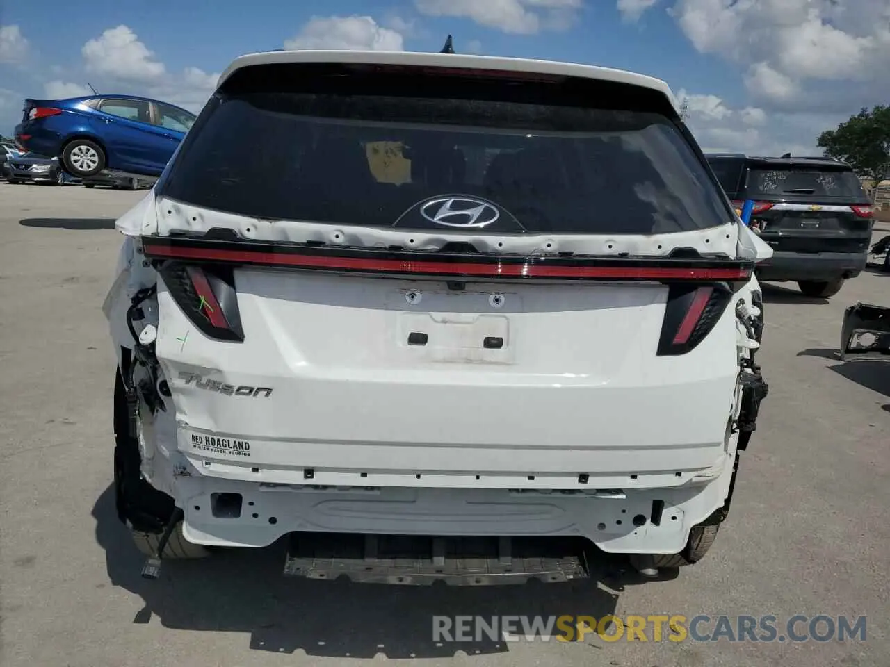 6 Photograph of a damaged car 5NMJE3AE8PH229246 HYUNDAI TUCSON 2023