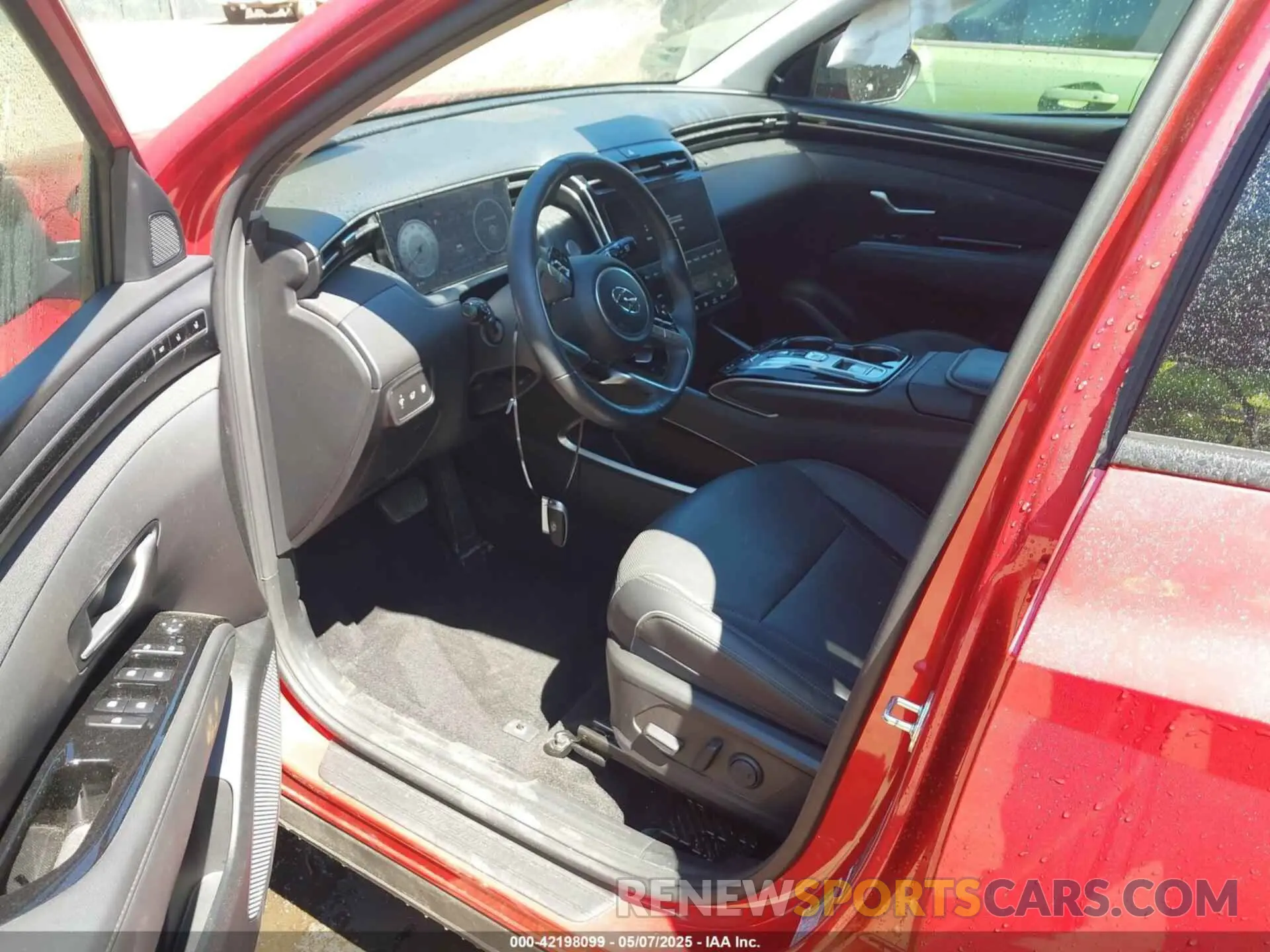 5 Photograph of a damaged car 5NMJECAE0PH206589 HYUNDAI TUCSON 2023