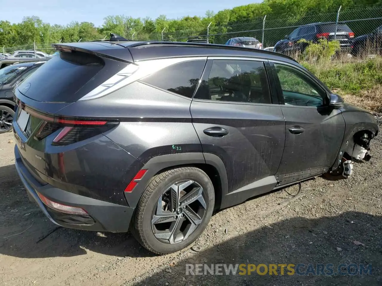 4 Photograph of a damaged car 5NMJECAE0PH210979 HYUNDAI TUCSON 2023
