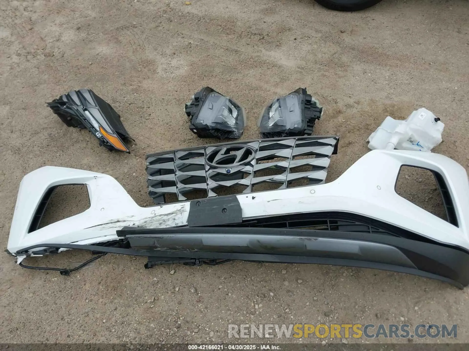 12 Photograph of a damaged car 5NMJECAE1PH250973 HYUNDAI TUCSON 2023