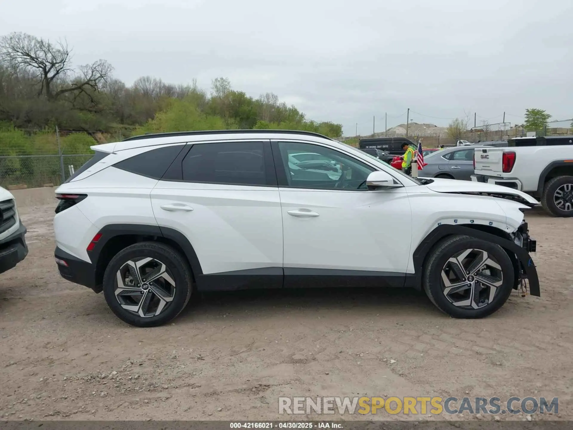 14 Photograph of a damaged car 5NMJECAE1PH250973 HYUNDAI TUCSON 2023