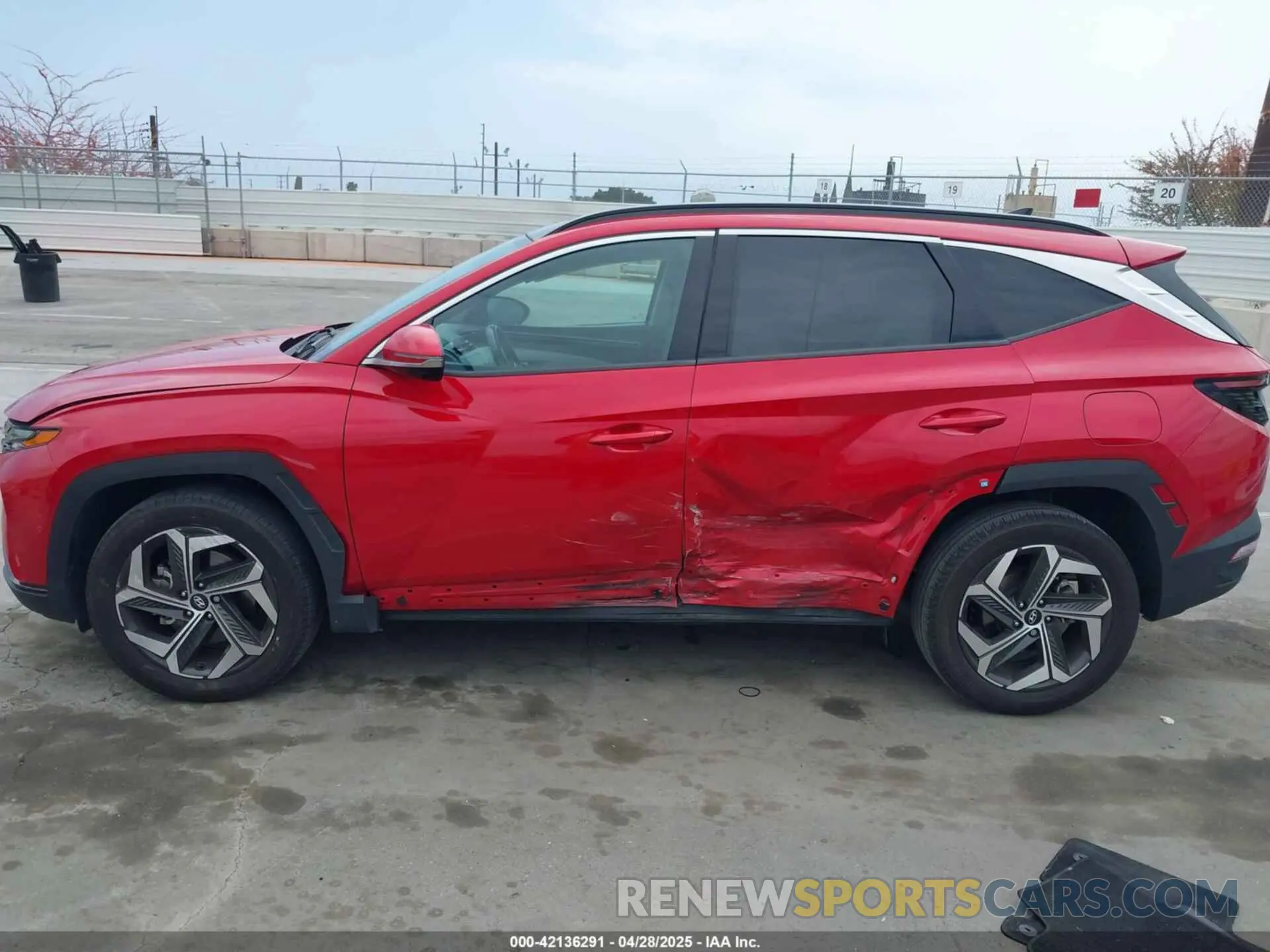 14 Photograph of a damaged car 5NMJECAE2PH163311 HYUNDAI TUCSON 2023