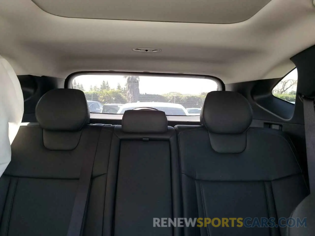 10 Photograph of a damaged car 5NMJECAE2PH232756 HYUNDAI TUCSON 2023
