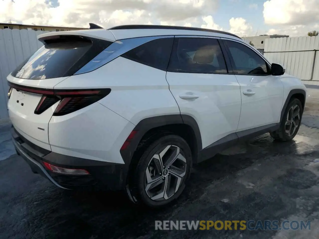 3 Photograph of a damaged car 5NMJECAE3PH240817 HYUNDAI TUCSON 2023