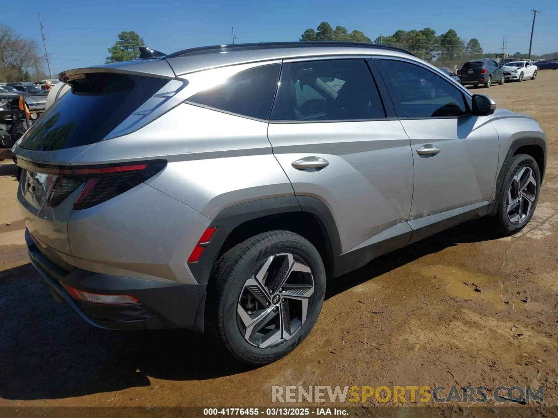4 Photograph of a damaged car 5NMJECAE3PH269234 HYUNDAI TUCSON 2023