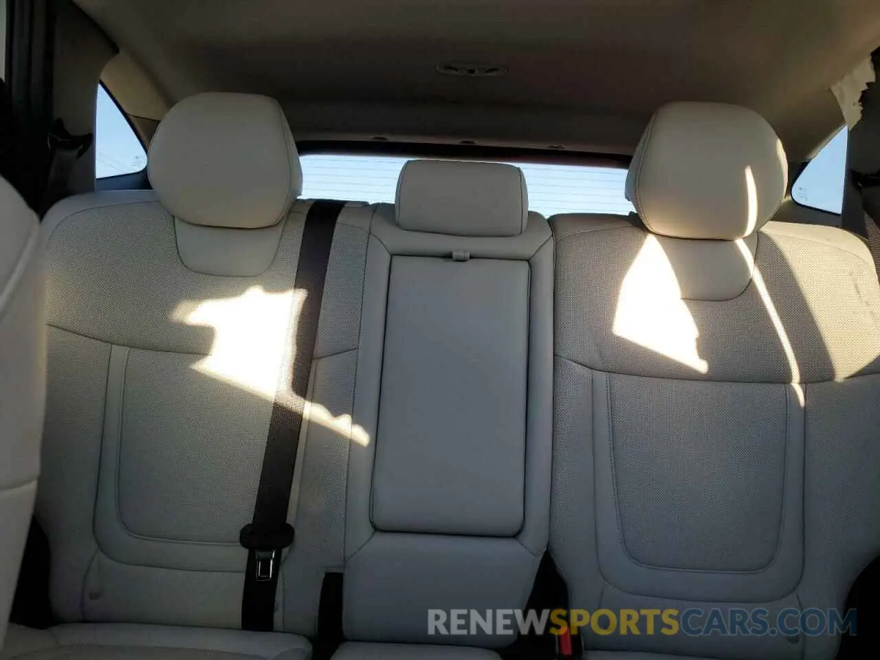 10 Photograph of a damaged car 5NMJECAE4PH233617 HYUNDAI TUCSON 2023