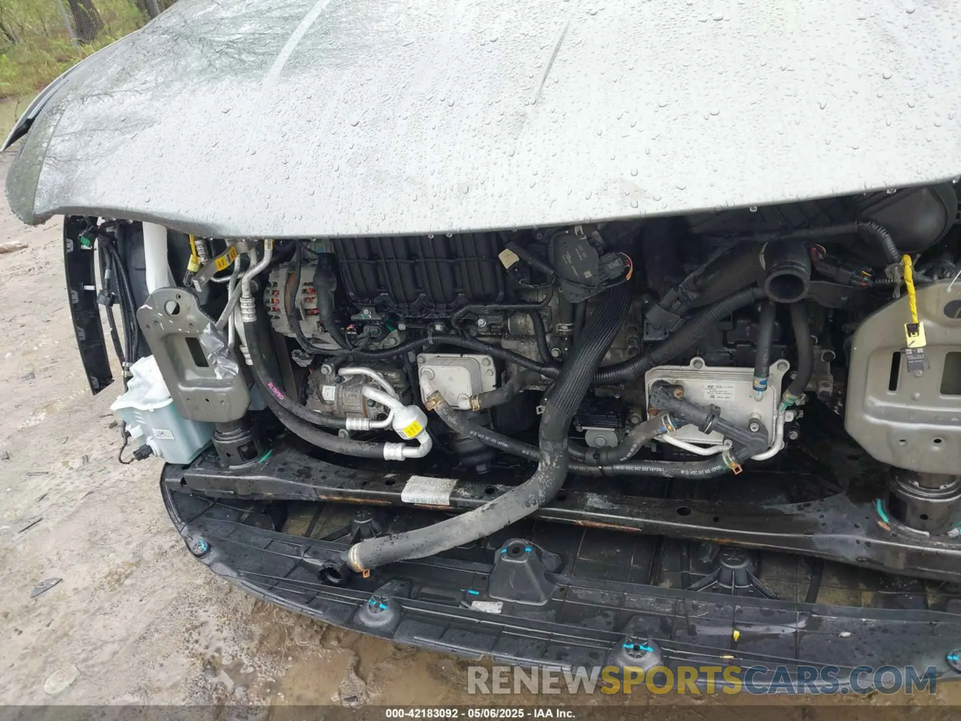 17 Photograph of a damaged car 5NMJECAE4PH252619 HYUNDAI TUCSON 2023