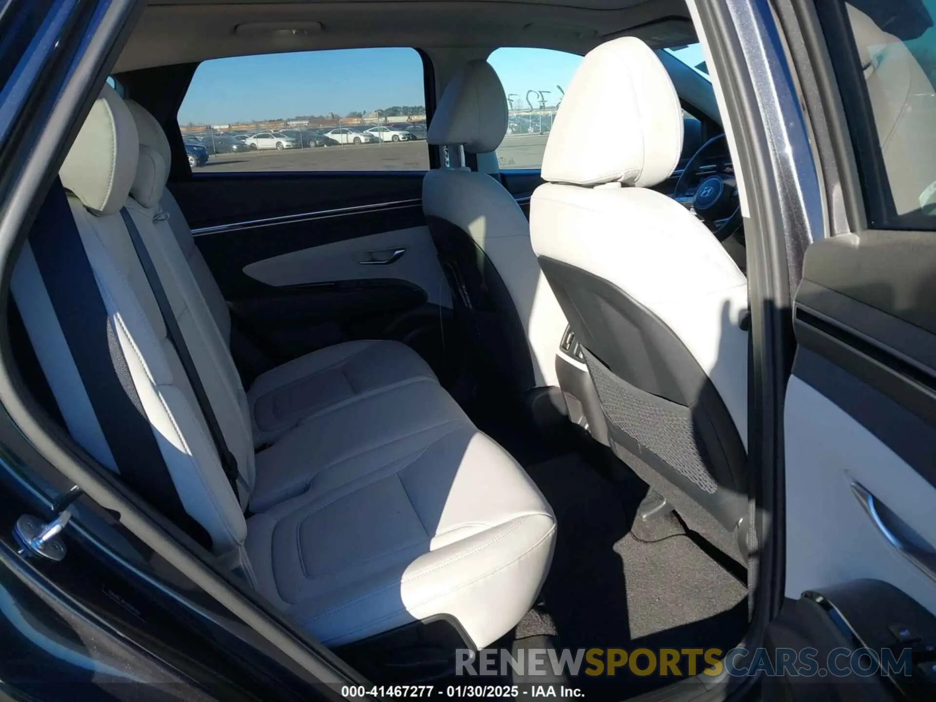 8 Photograph of a damaged car 5NMJECAE5PH192057 HYUNDAI TUCSON 2023