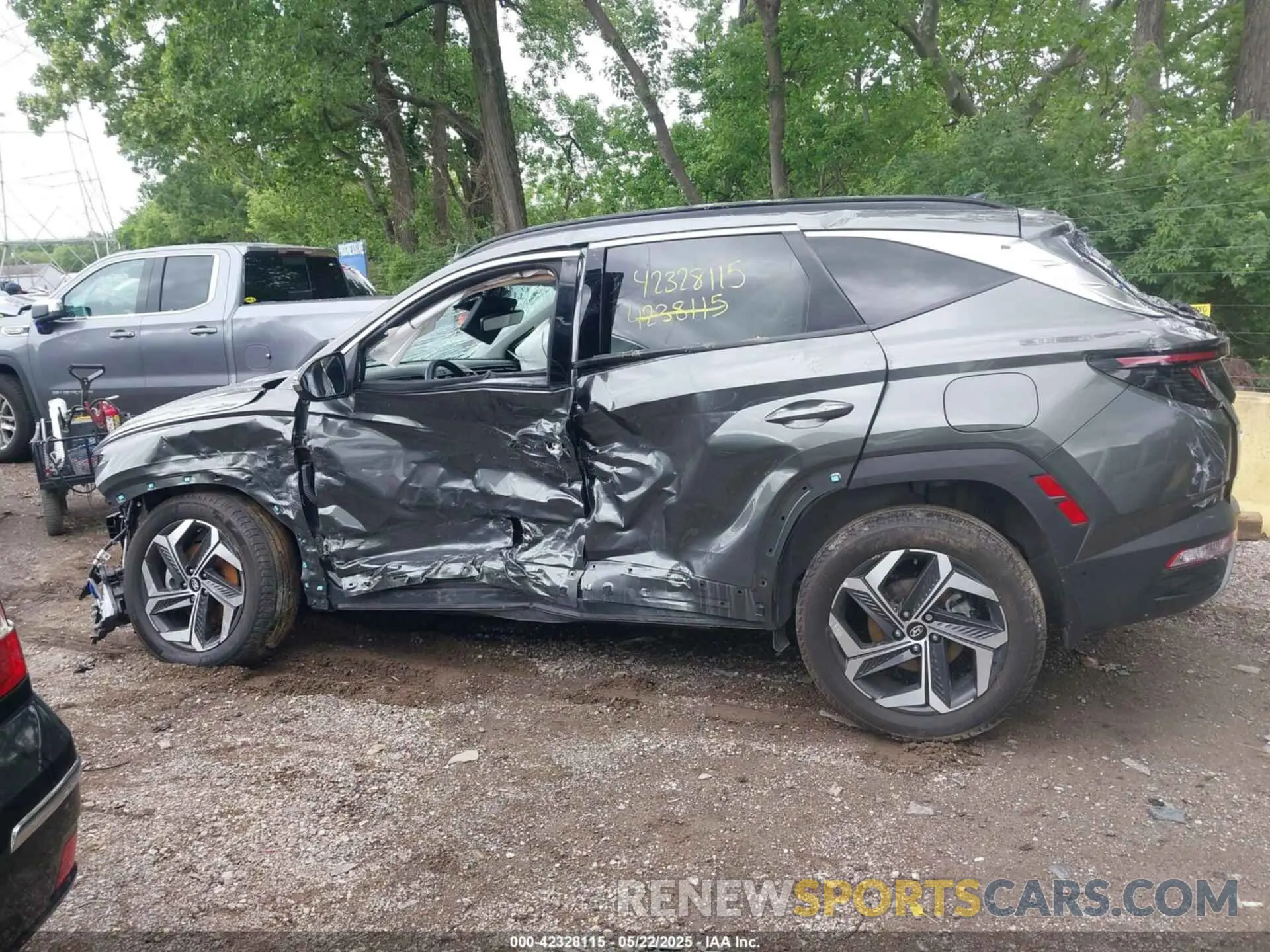 15 Photograph of a damaged car 5NMJECAE5PH195525 HYUNDAI TUCSON 2023