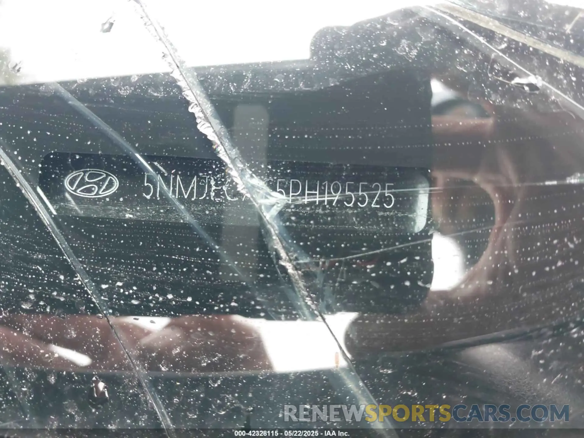 9 Photograph of a damaged car 5NMJECAE5PH195525 HYUNDAI TUCSON 2023