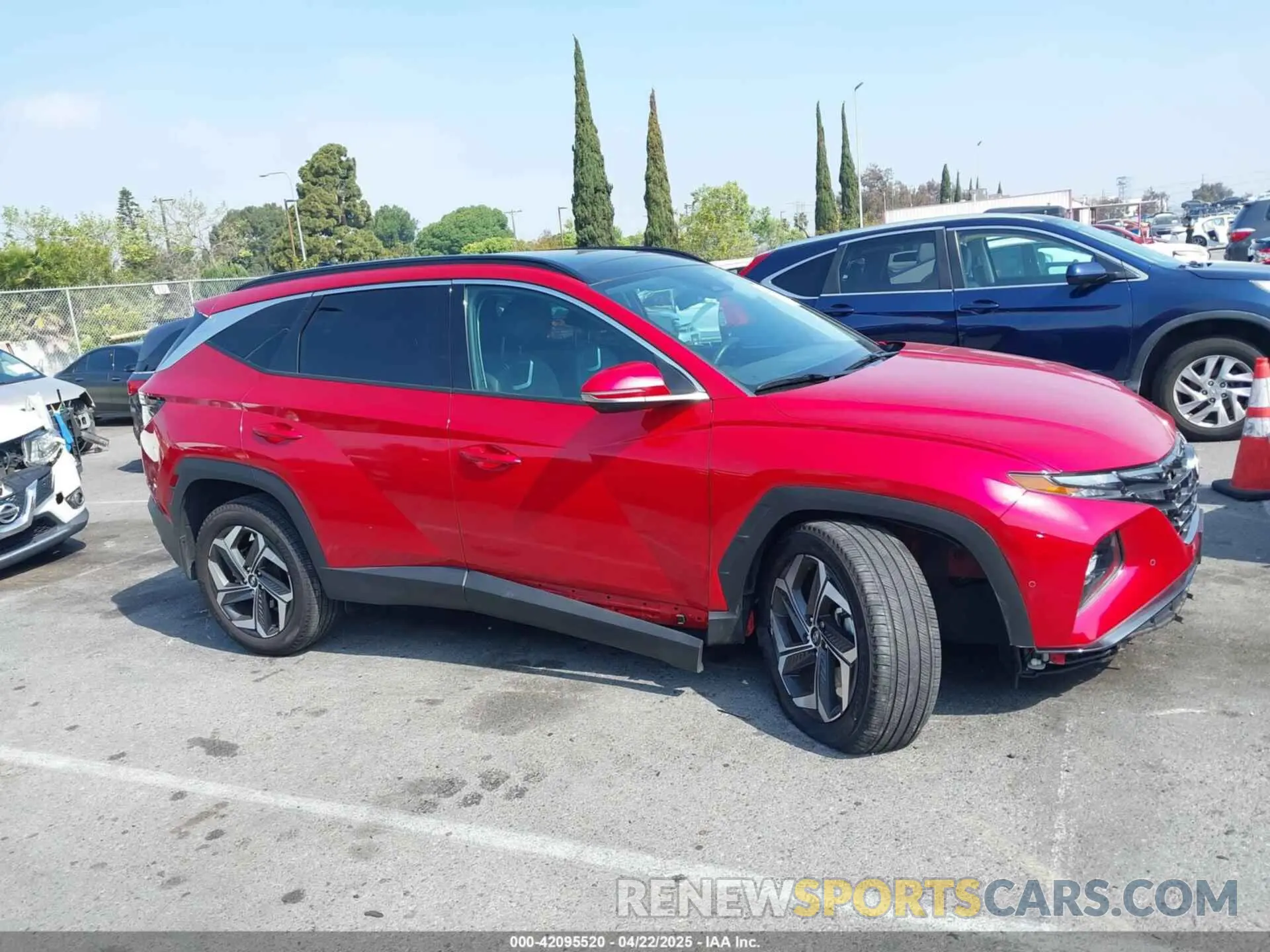 14 Photograph of a damaged car 5NMJECAE6PH225180 HYUNDAI TUCSON 2023