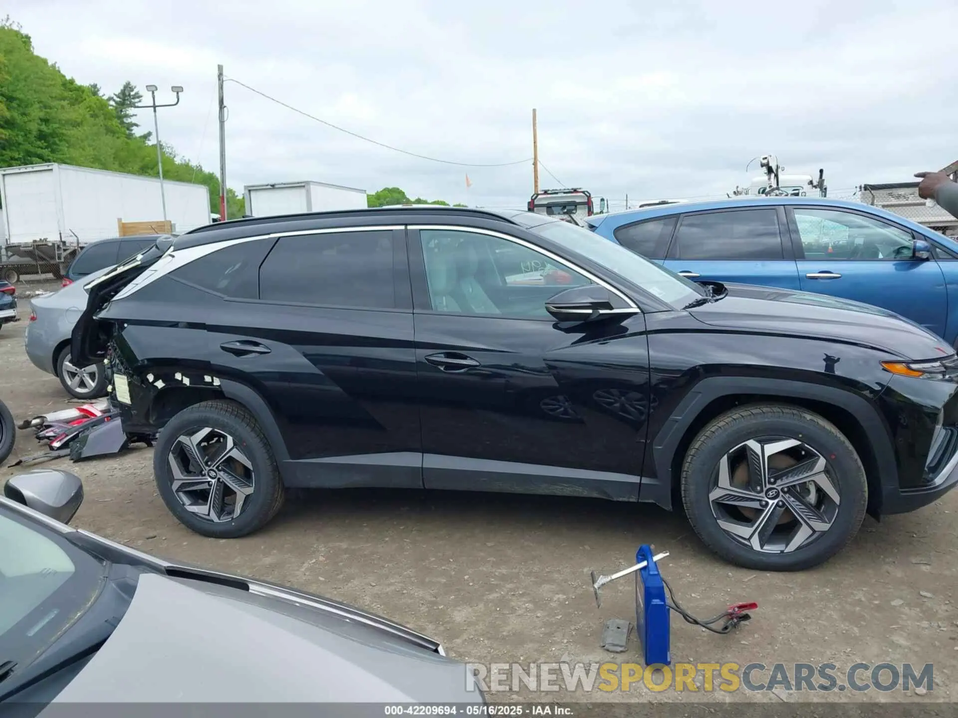 14 Photograph of a damaged car 5NMJECAE7PH165362 HYUNDAI TUCSON 2023