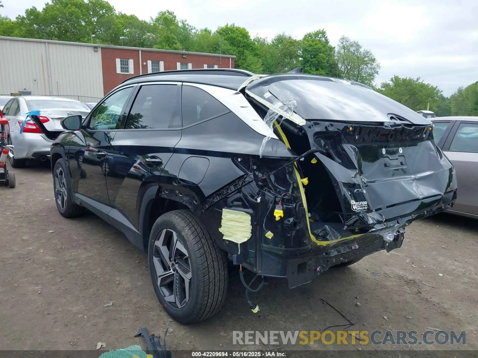 3 Photograph of a damaged car 5NMJECAE7PH165362 HYUNDAI TUCSON 2023