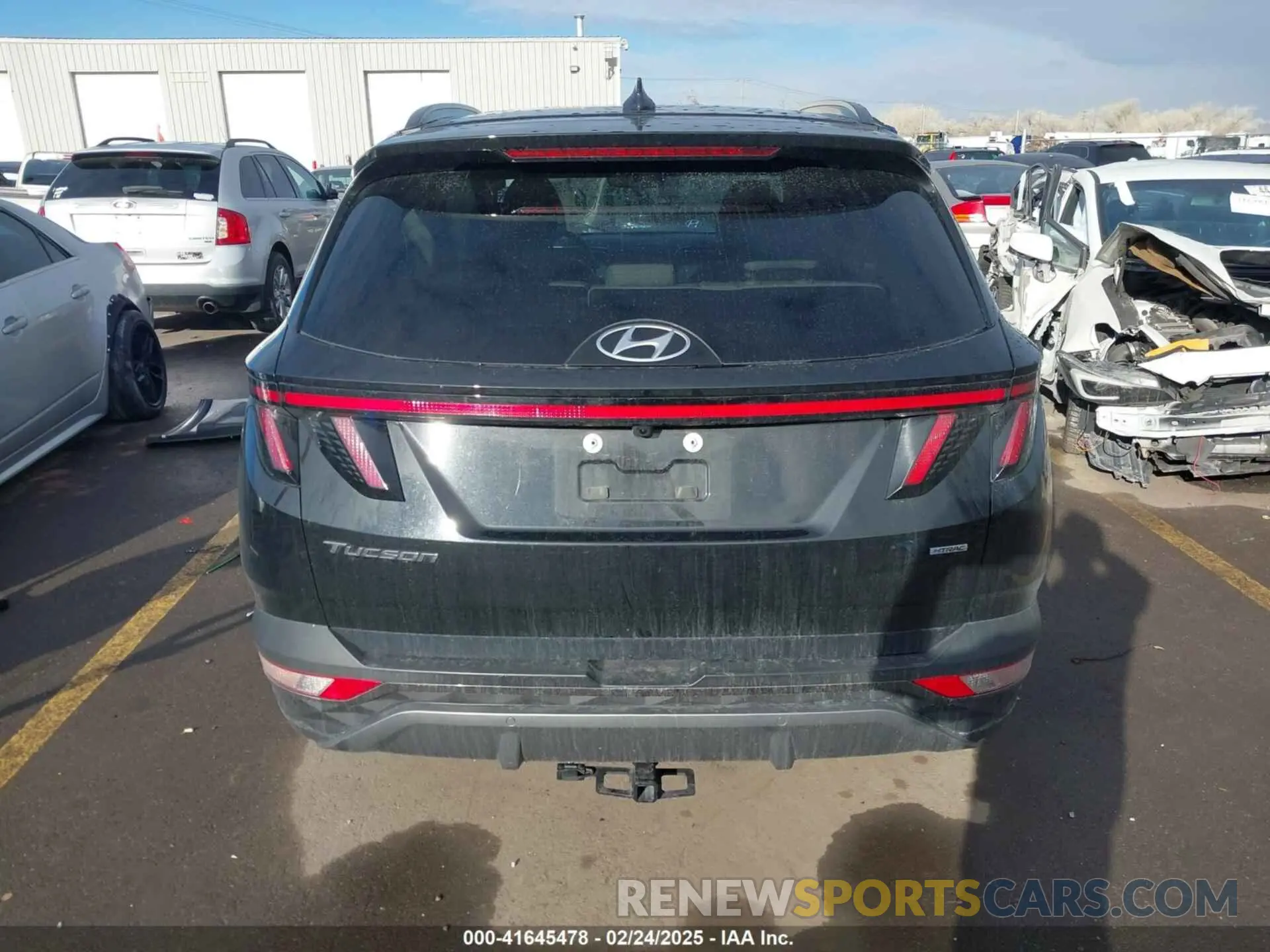16 Photograph of a damaged car 5NMJECAE7PH213698 HYUNDAI TUCSON 2023