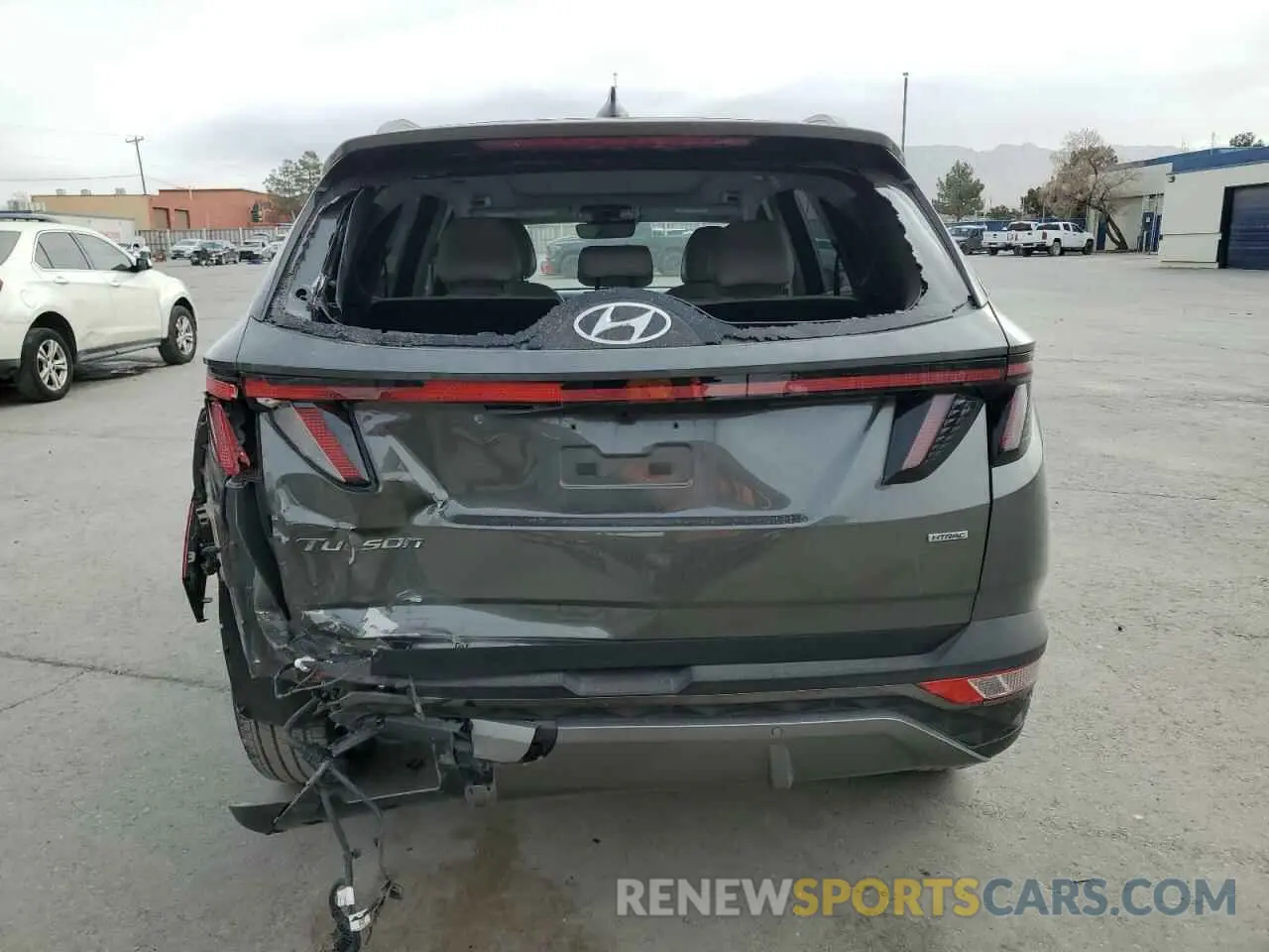 6 Photograph of a damaged car 5NMJECAE8PH240117 HYUNDAI TUCSON 2023