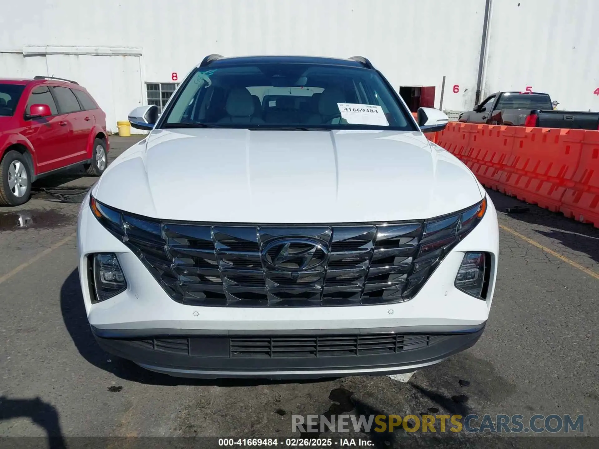 12 Photograph of a damaged car 5NMJECAE8PH267639 HYUNDAI TUCSON 2023