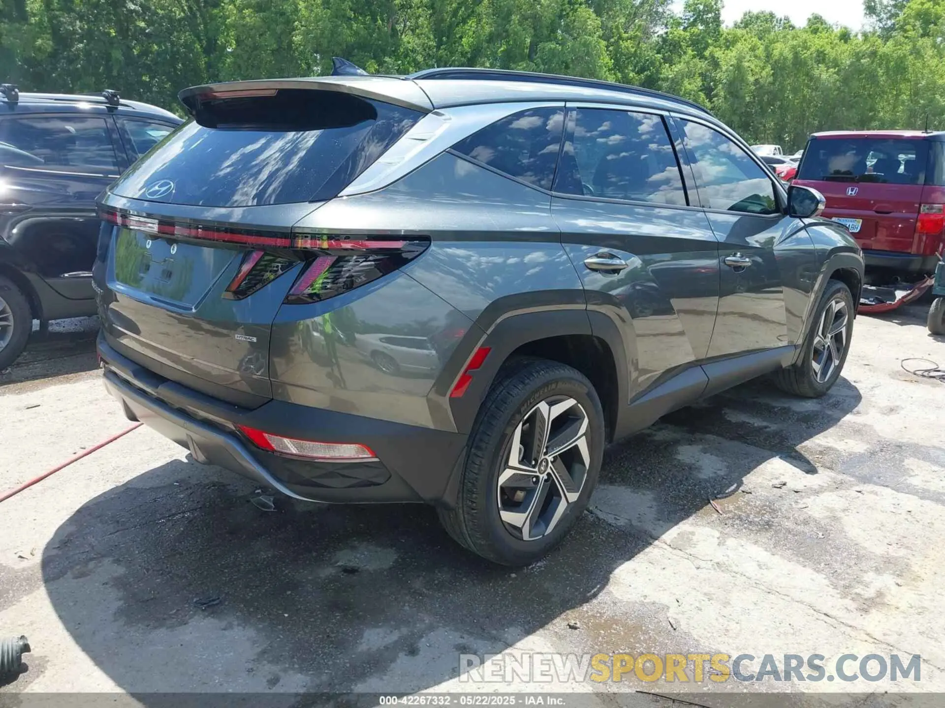 4 Photograph of a damaged car 5NMJECAE9PH225030 HYUNDAI TUCSON 2023