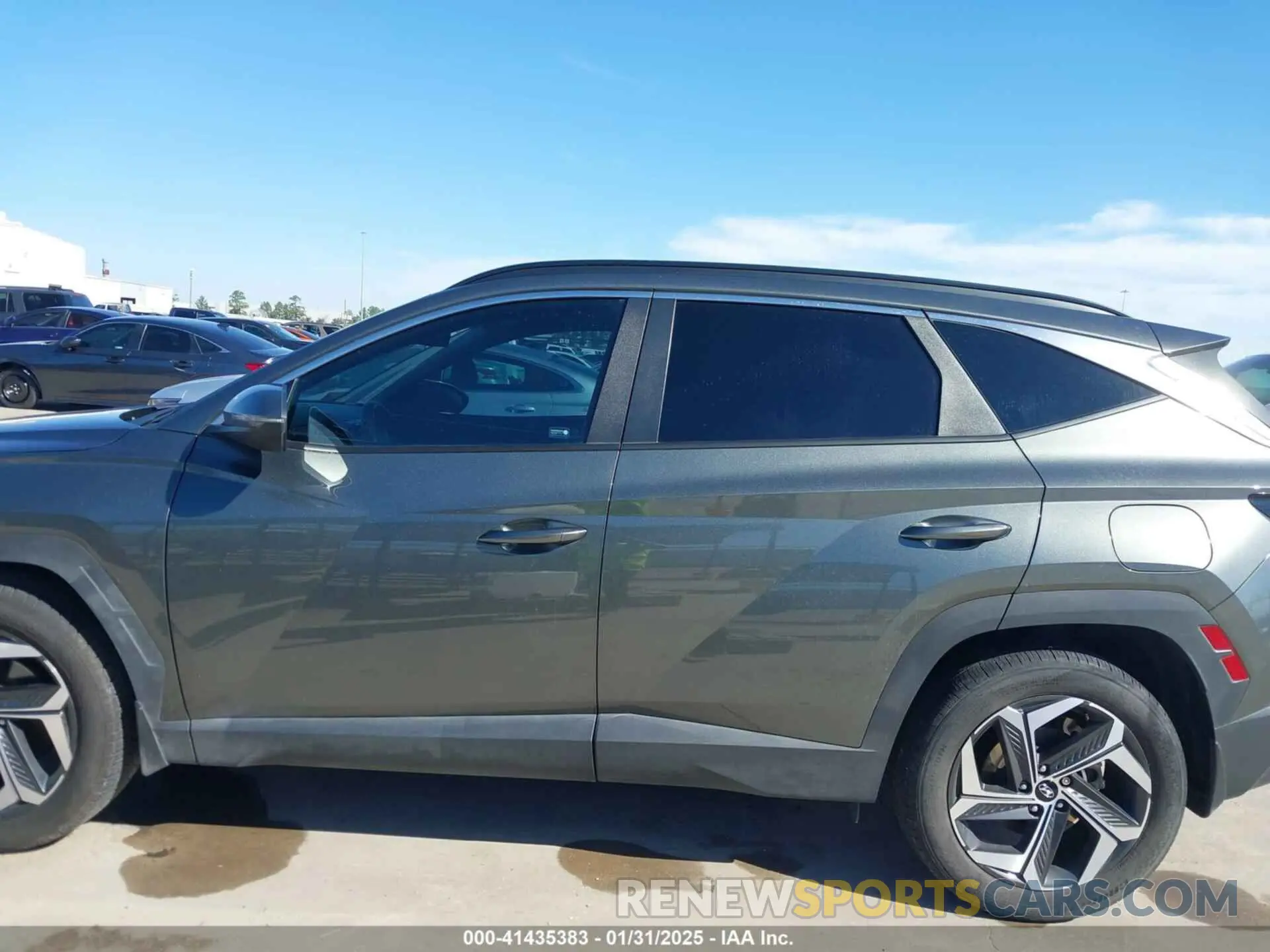 14 Photograph of a damaged car 5NMJF3AE0PH237189 HYUNDAI TUCSON 2023
