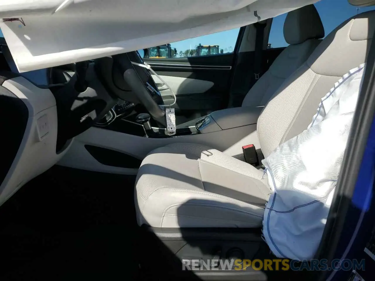 7 Photograph of a damaged car 5NMJF3AE0PH264490 HYUNDAI TUCSON 2023
