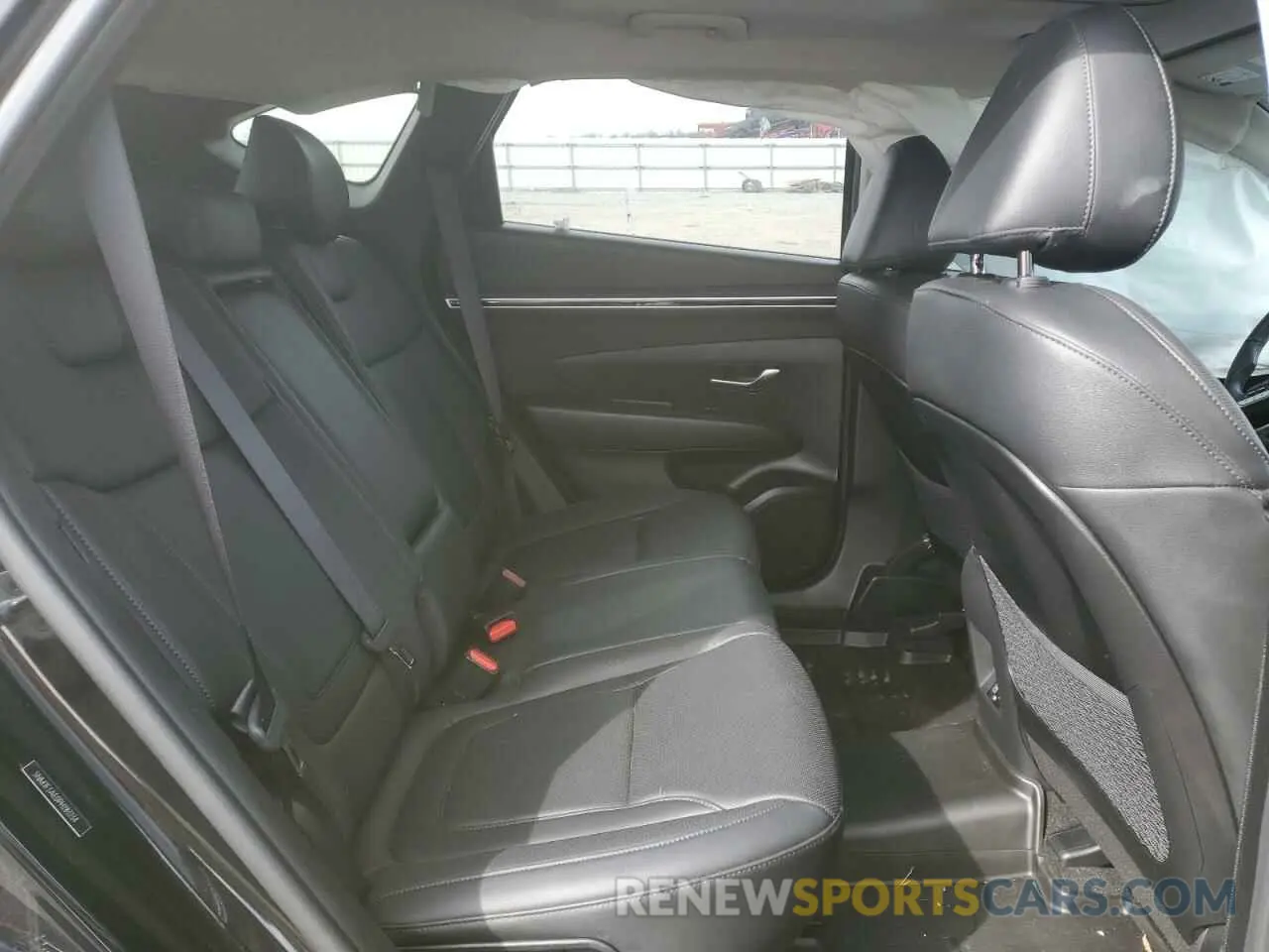11 Photograph of a damaged car 5NMJF3AE0PH283234 HYUNDAI TUCSON 2023