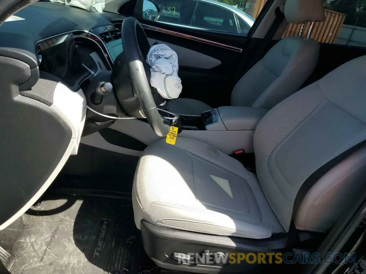 7 Photograph of a damaged car 5NMJF3AE1PH179352 HYUNDAI TUCSON 2023