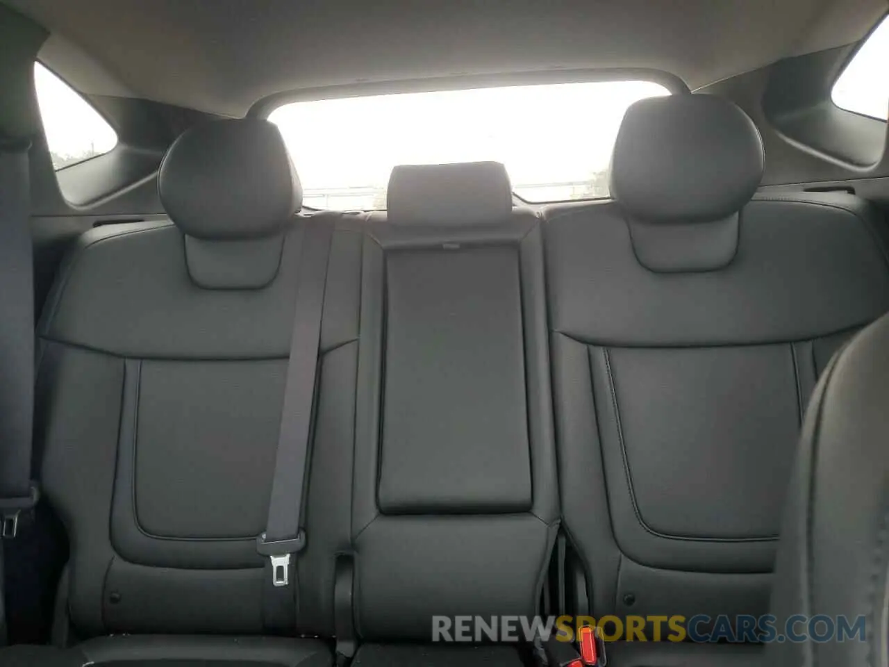 10 Photograph of a damaged car 5NMJF3AE1PH277880 HYUNDAI TUCSON 2023