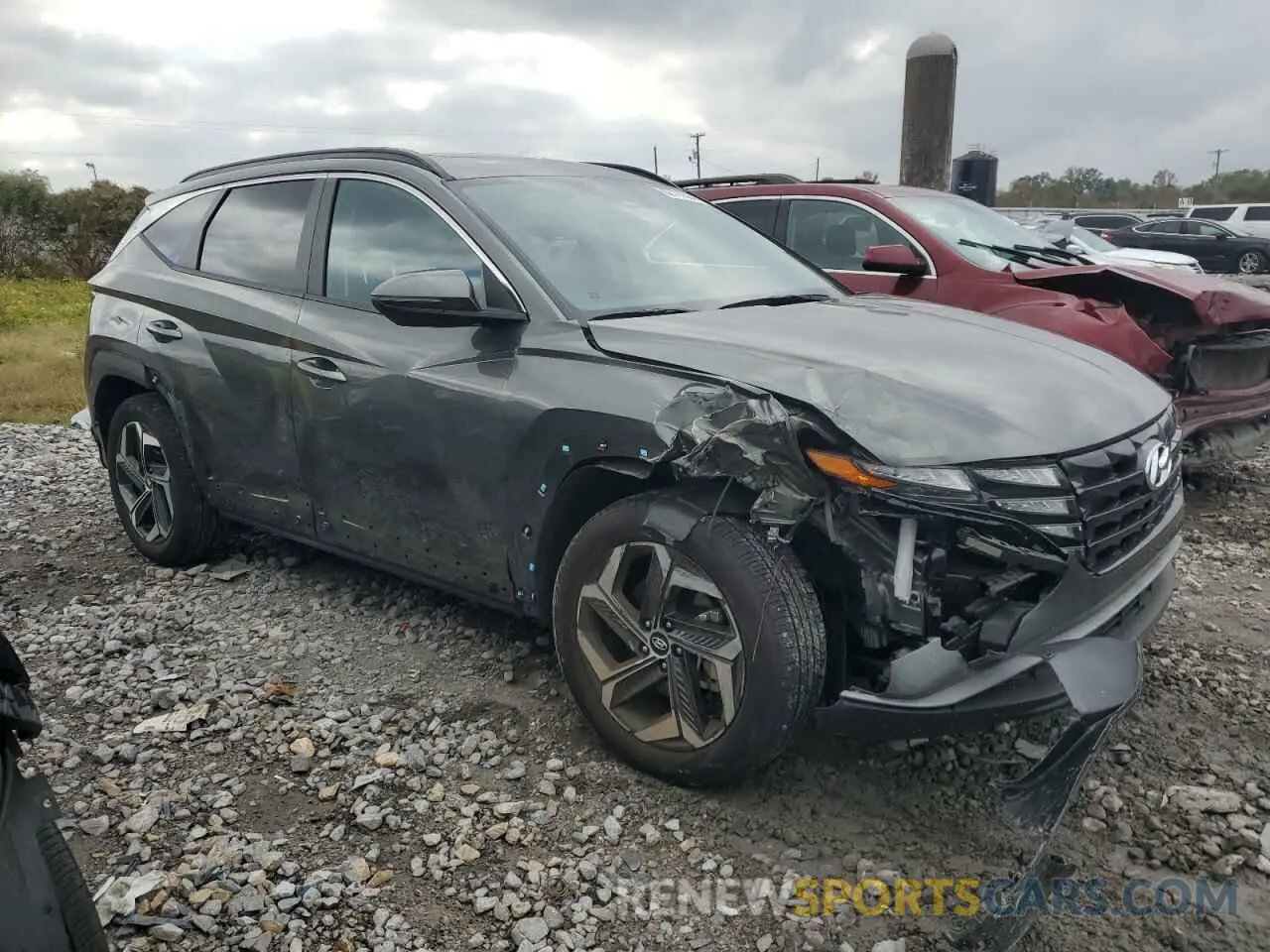 4 Photograph of a damaged car 5NMJF3AE1PH277880 HYUNDAI TUCSON 2023