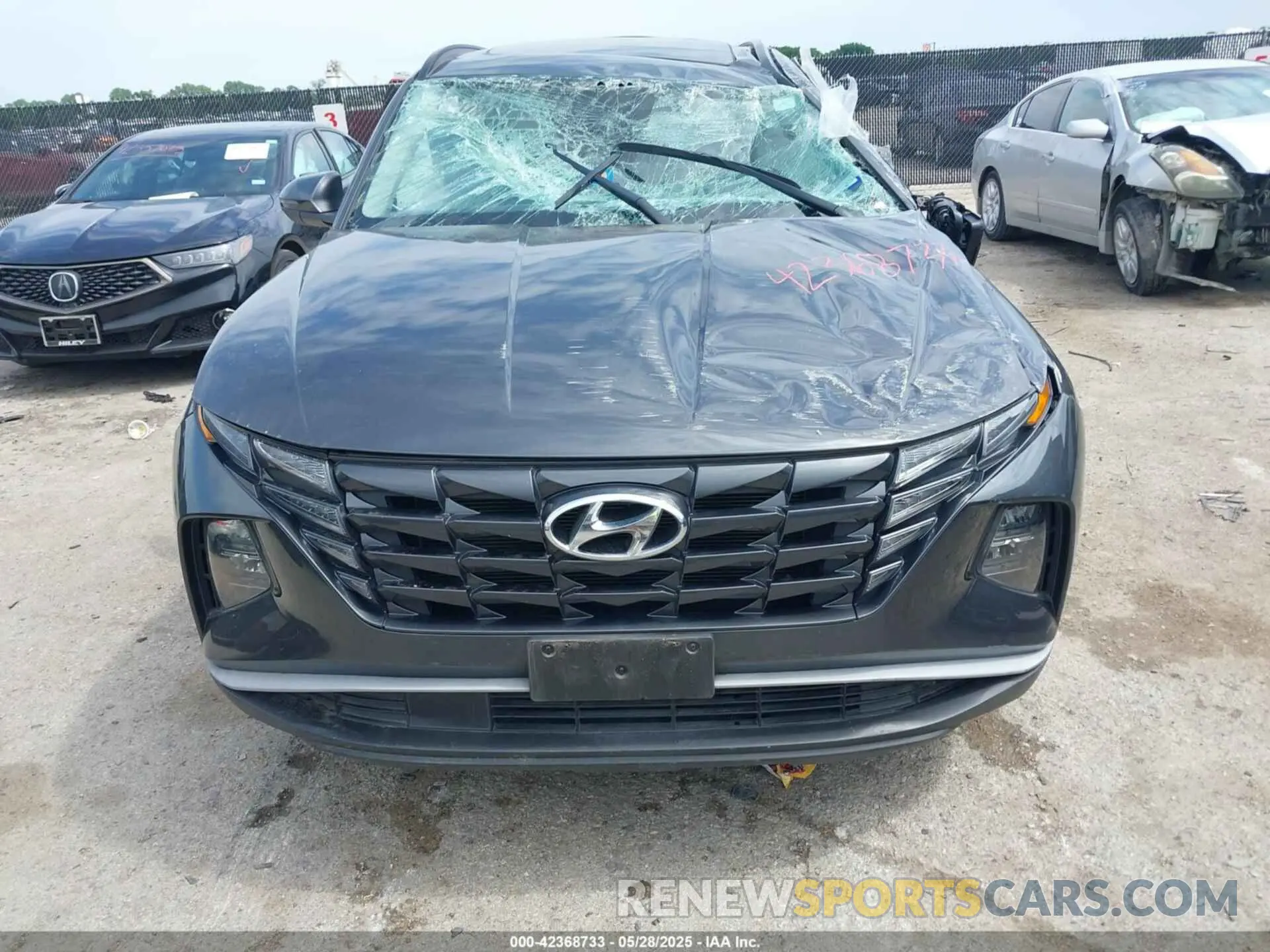 11 Photograph of a damaged car 5NMJF3AE3PH164707 HYUNDAI TUCSON 2023