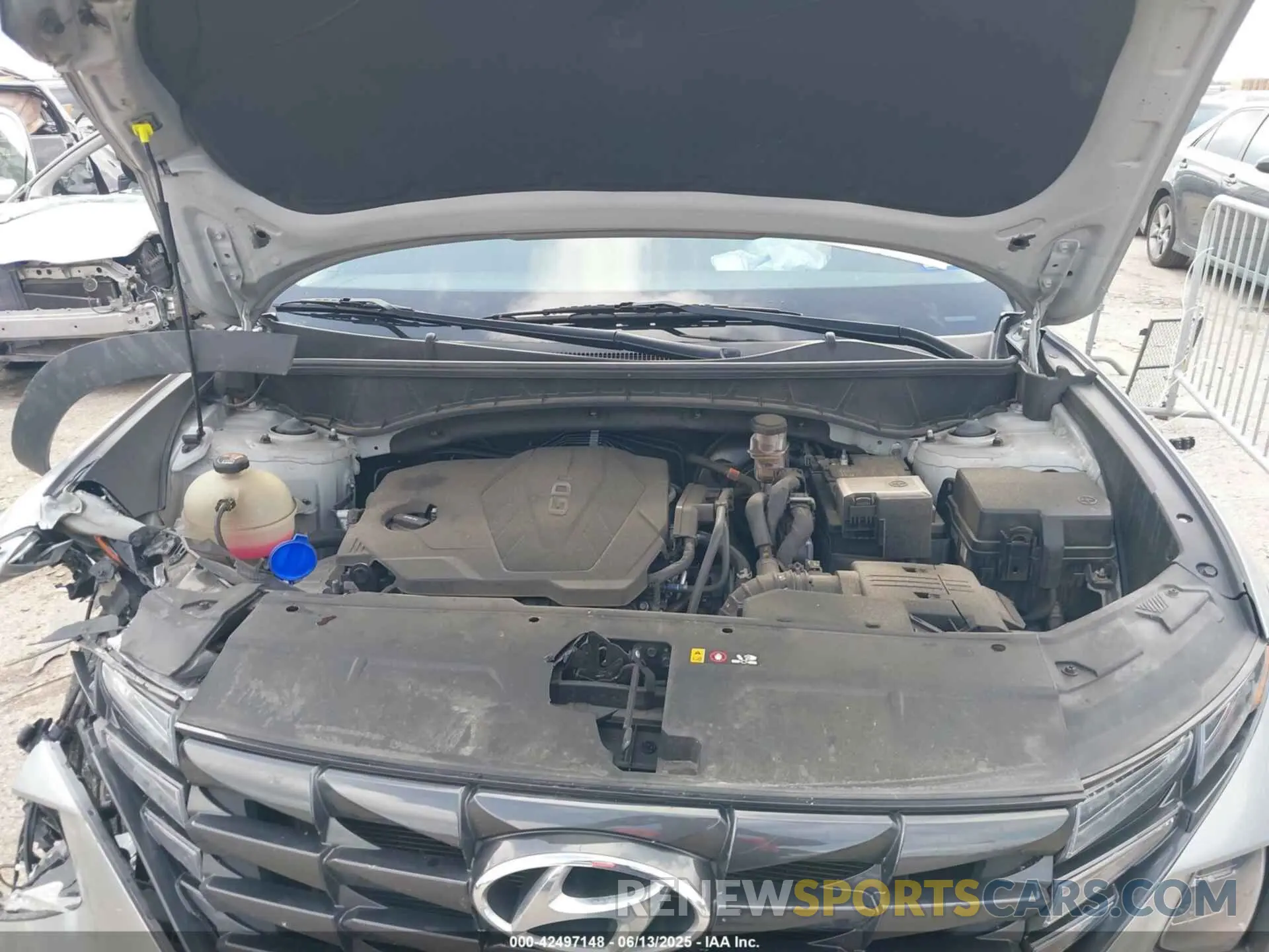 10 Photograph of a damaged car 5NMJF3AE3PH178784 HYUNDAI TUCSON 2023