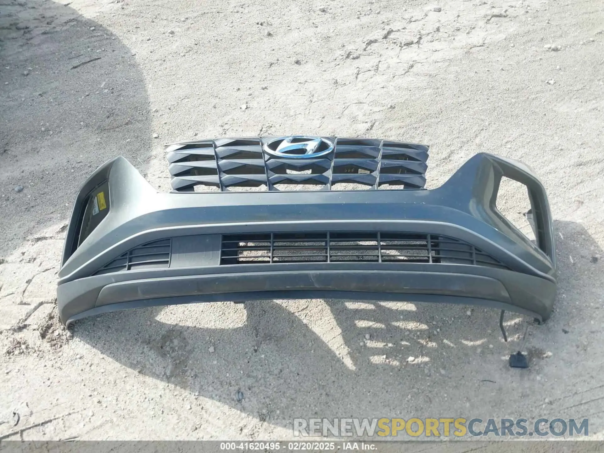 12 Photograph of a damaged car 5NMJF3AE3PH280019 HYUNDAI TUCSON 2023