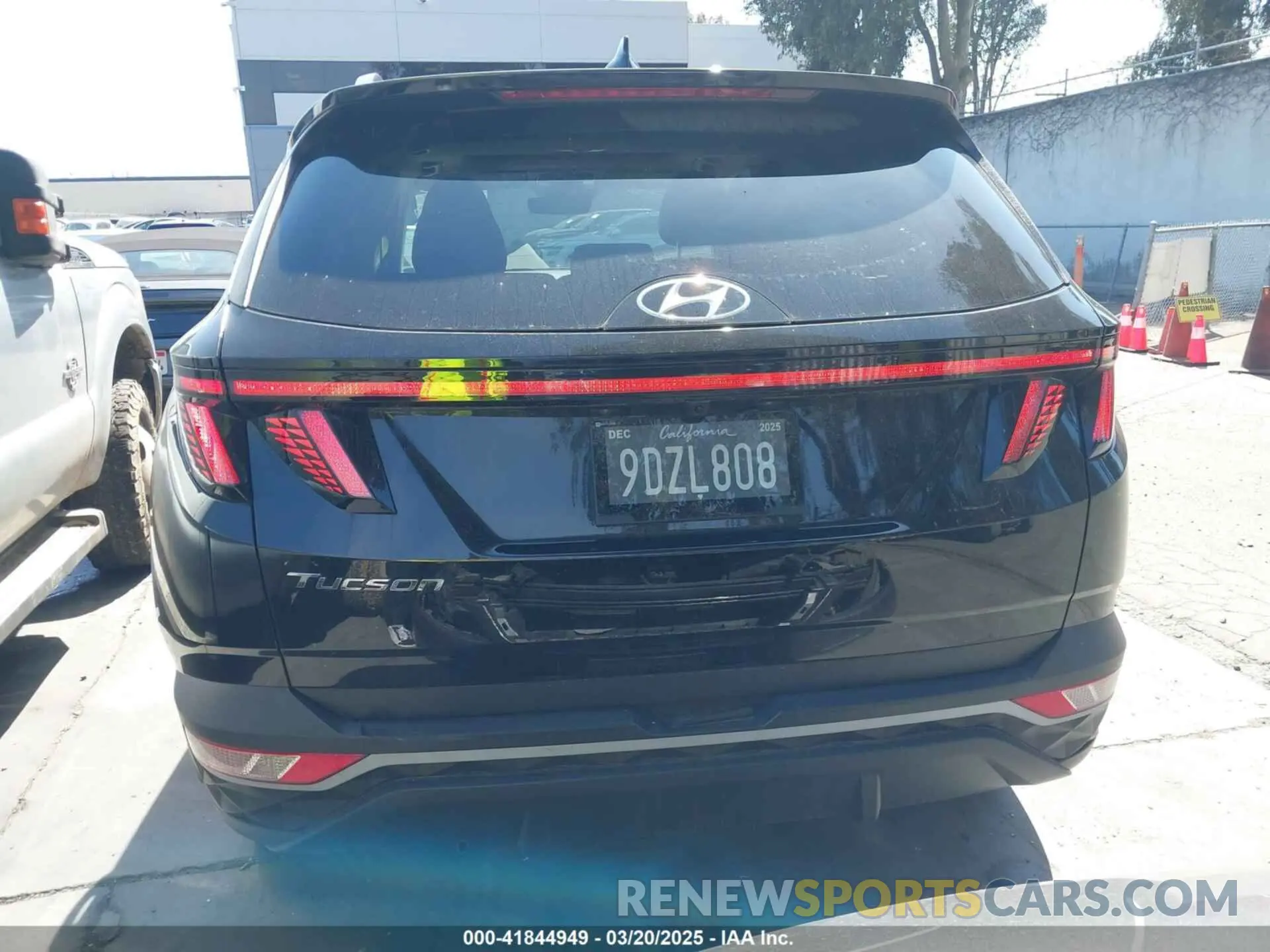 17 Photograph of a damaged car 5NMJF3AE4PH201621 HYUNDAI TUCSON 2023
