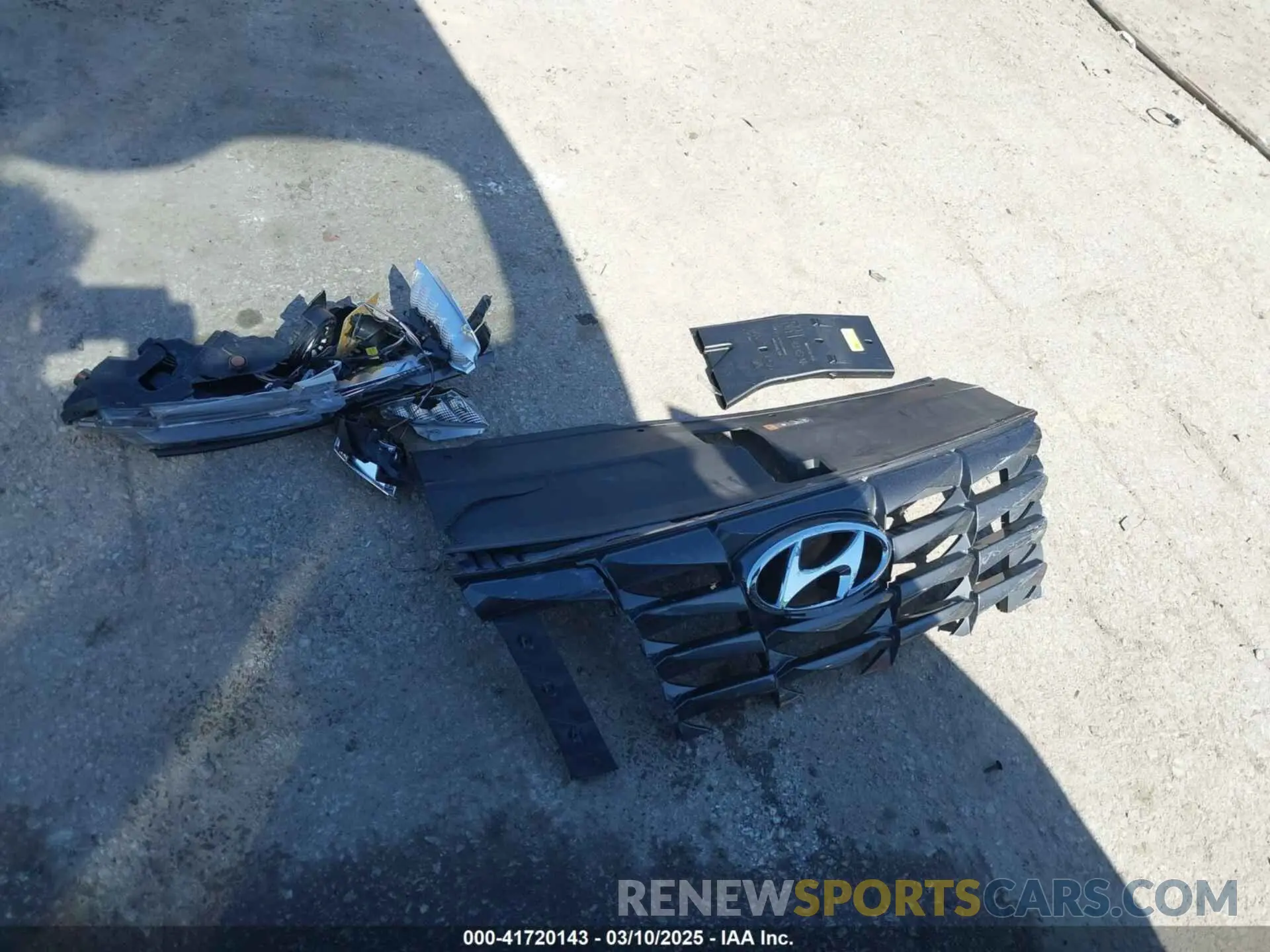 12 Photograph of a damaged car 5NMJF3AE4PH220721 HYUNDAI TUCSON 2023