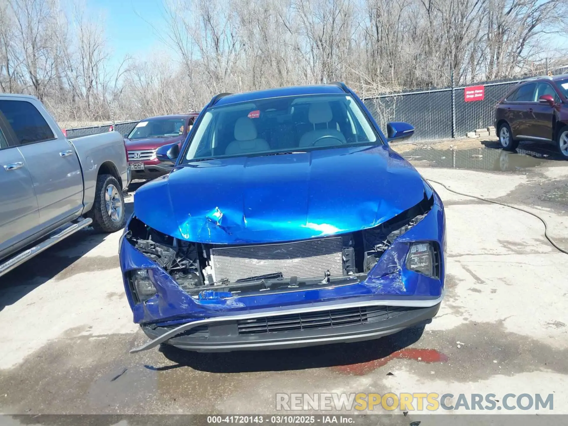 13 Photograph of a damaged car 5NMJF3AE4PH220721 HYUNDAI TUCSON 2023
