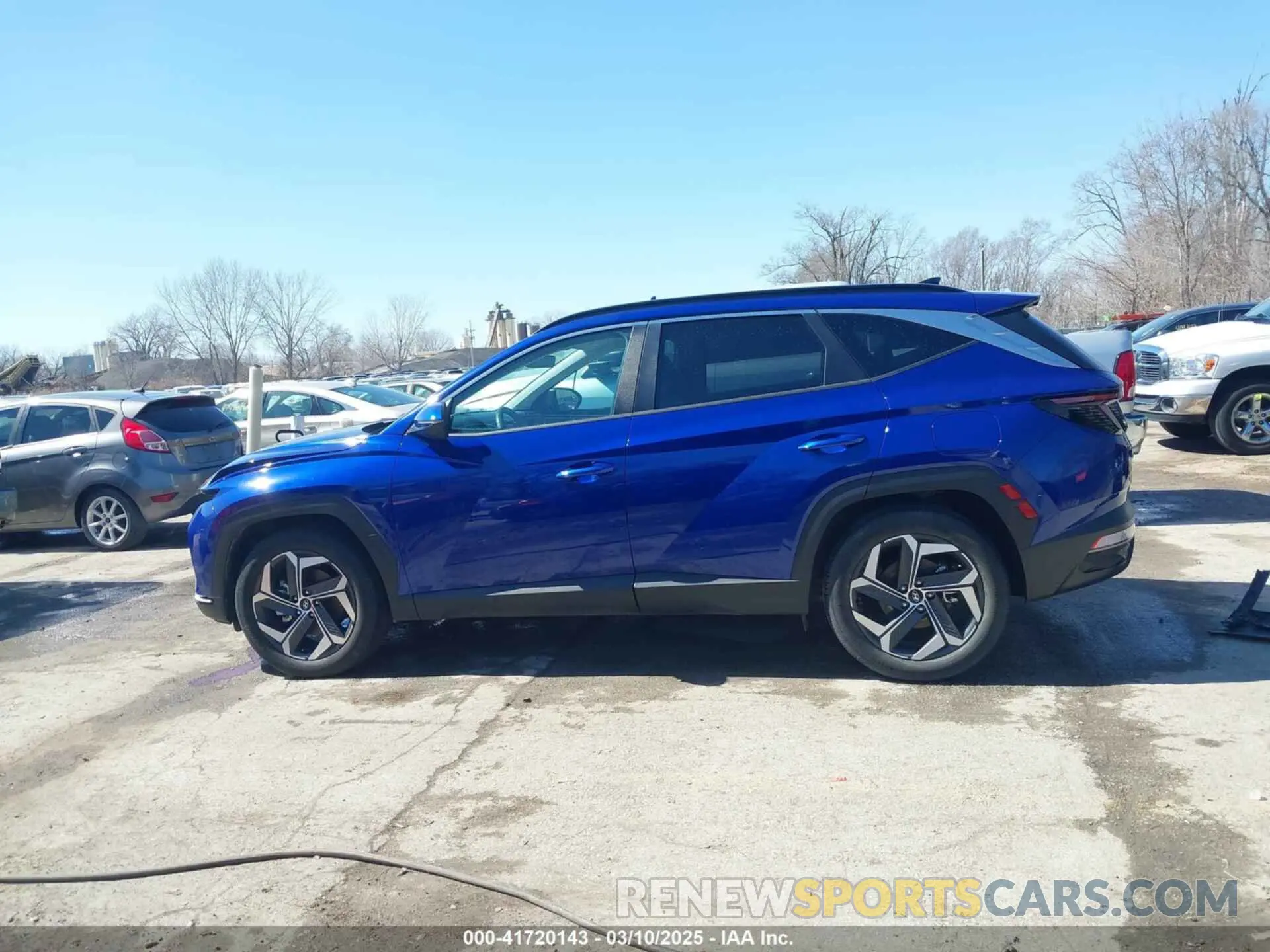 15 Photograph of a damaged car 5NMJF3AE4PH220721 HYUNDAI TUCSON 2023