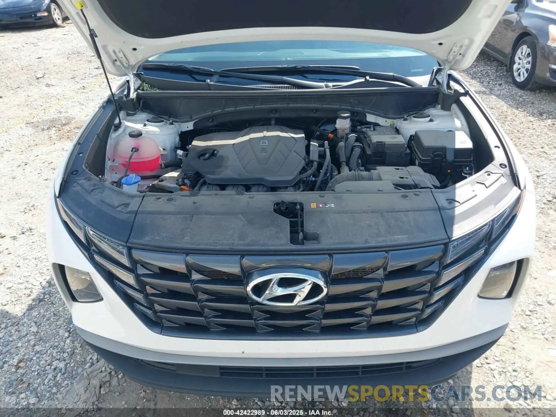 10 Photograph of a damaged car 5NMJF3AE4PH237213 HYUNDAI TUCSON 2023