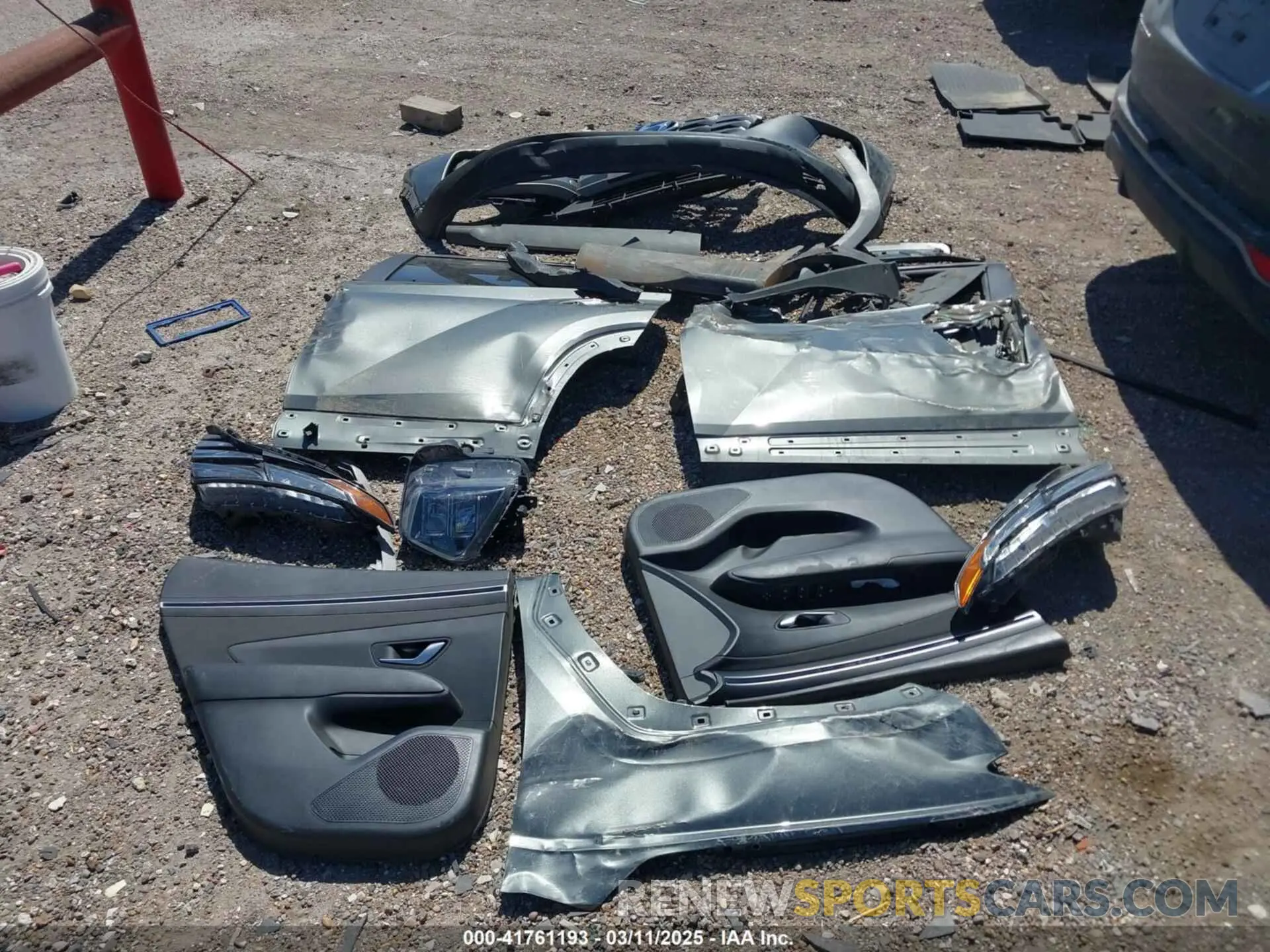 12 Photograph of a damaged car 5NMJF3AE4PH252519 HYUNDAI TUCSON 2023